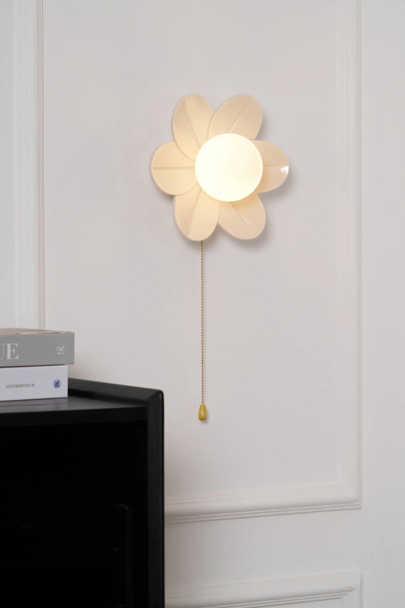 Acroma Nordic Art Flowers Resin Wall Lamp - Image 32
