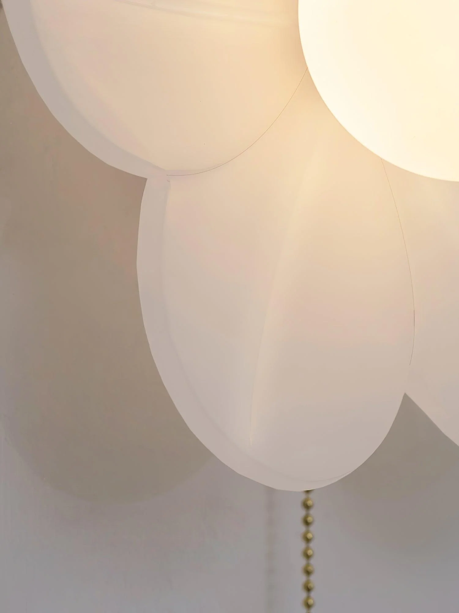 Acroma Nordic Art Flowers Resin Wall Lamp - Image 8