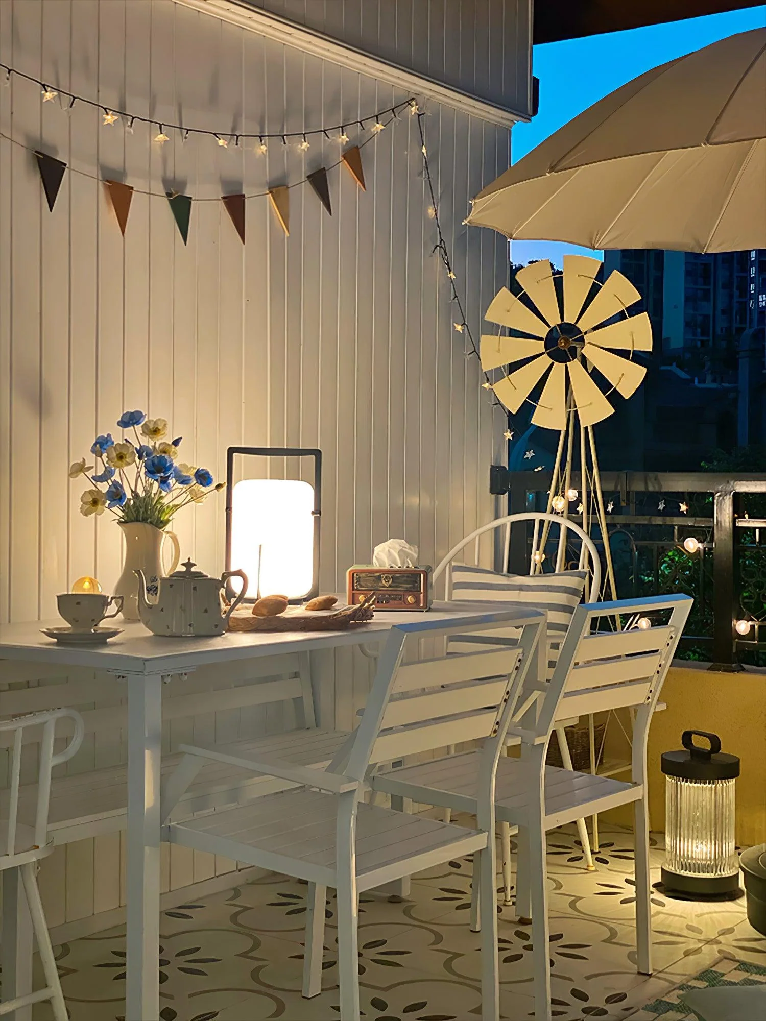 Adeline Minimalist Plastic Outdoor Light - Image 2