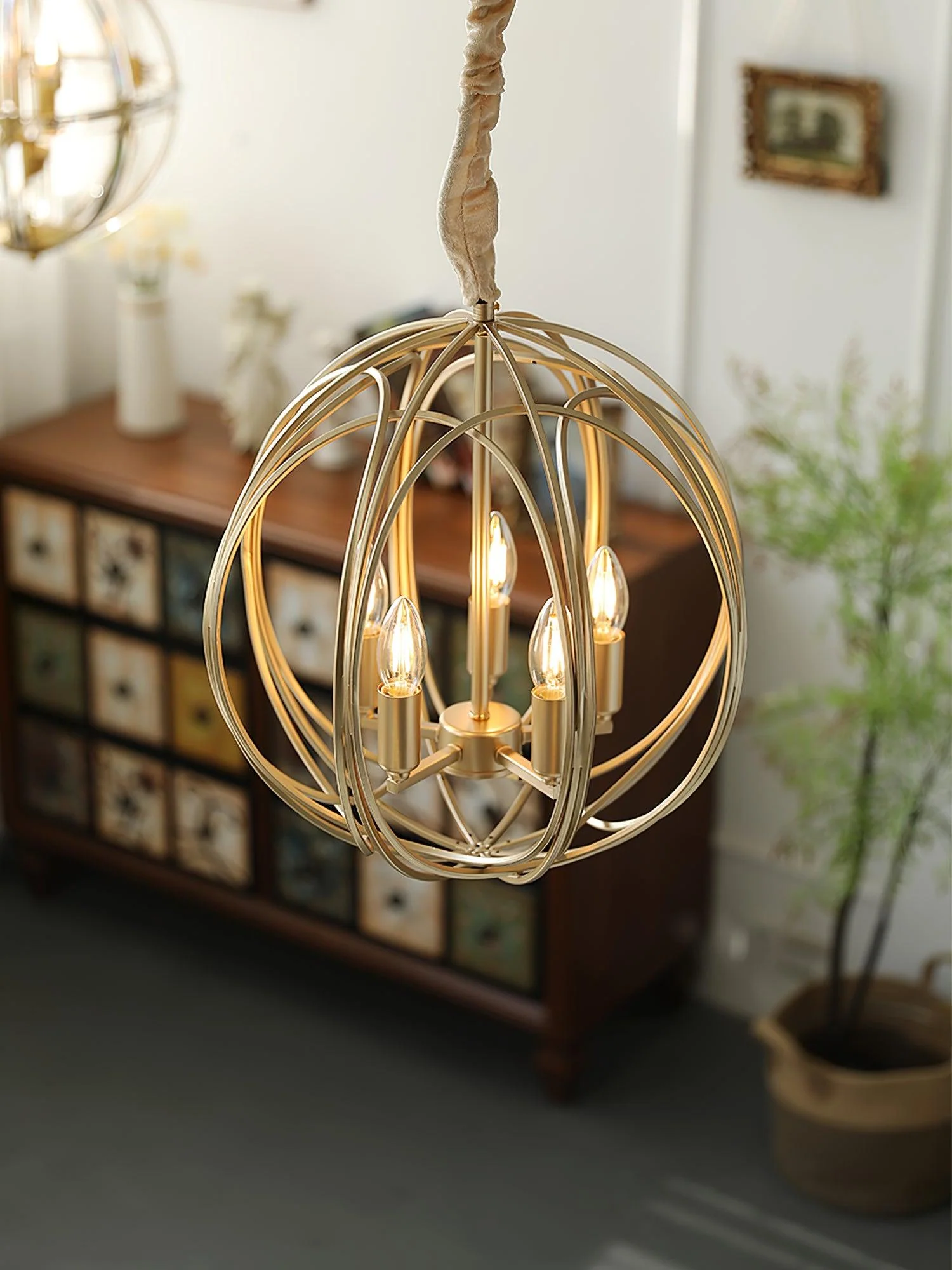 Adrian Luxury Pendant Light - Image 18