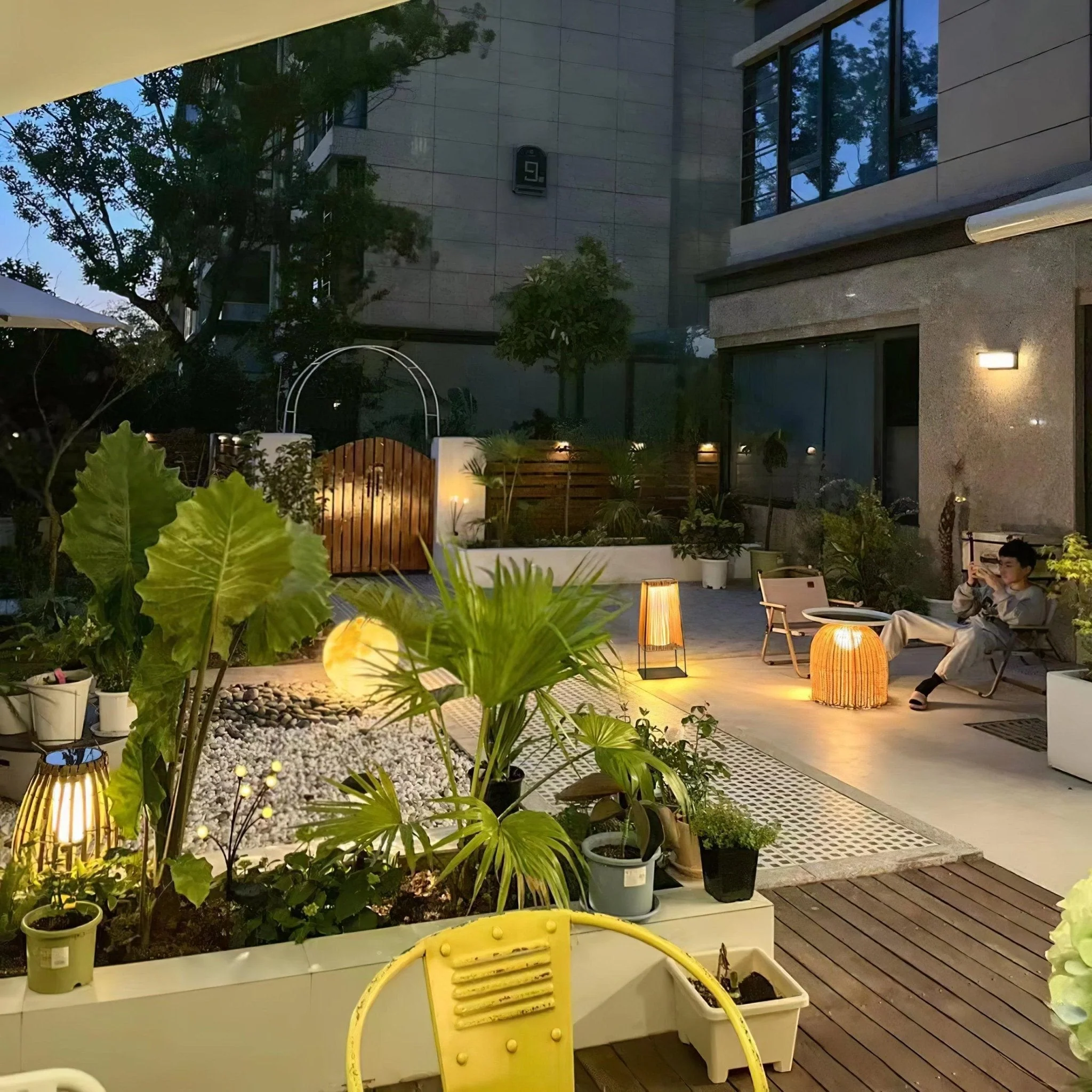 Adrian Modern Outdoor Light - Image 15