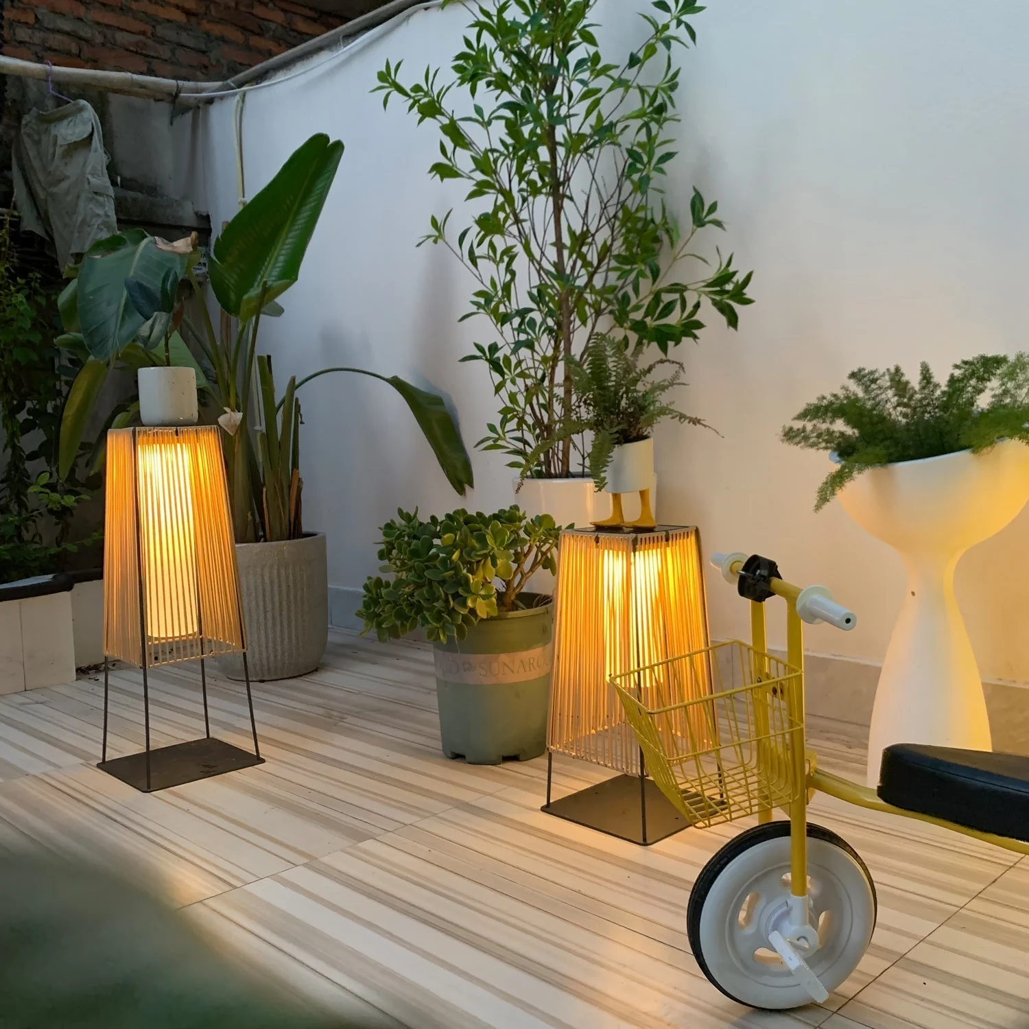 Adrian Modern Outdoor Light - Image 39