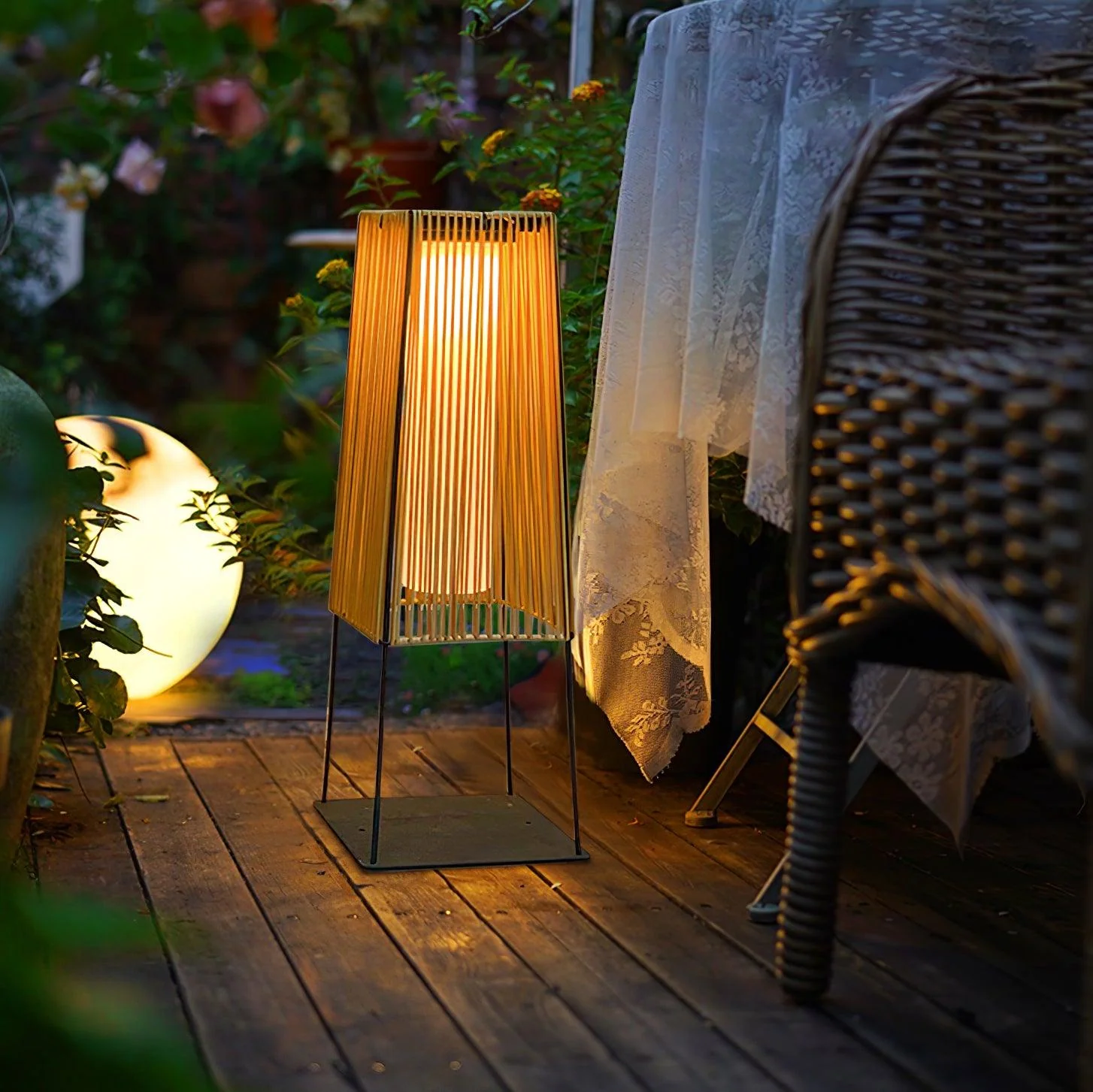 Adrian Modern Outdoor Light - Image 4