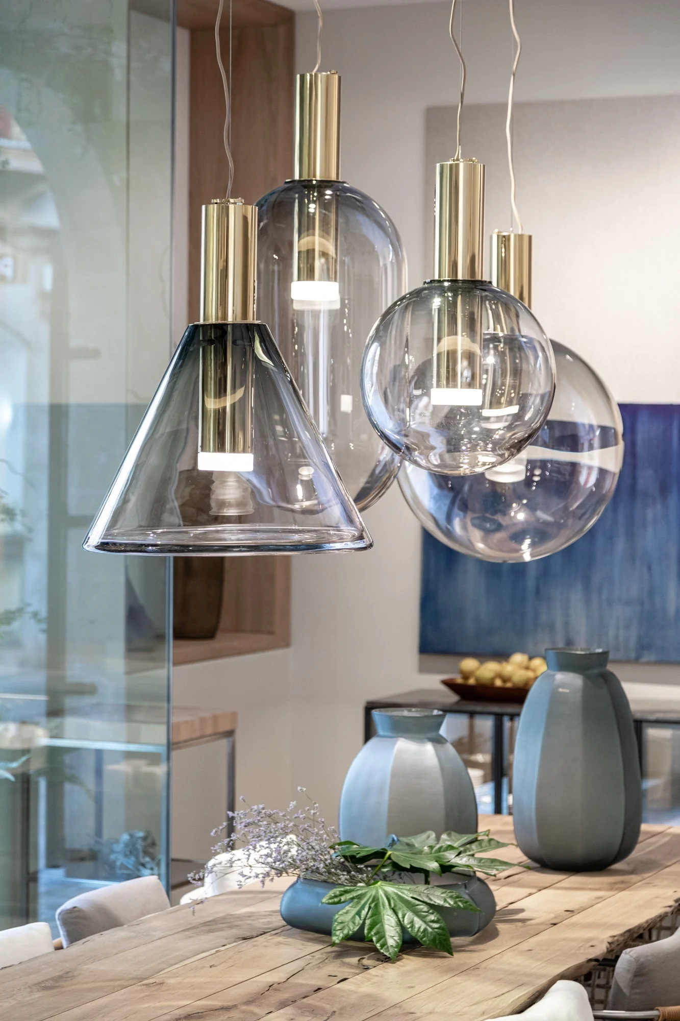 Aeris Minimalist Glass Pendant Lamp - Image 26