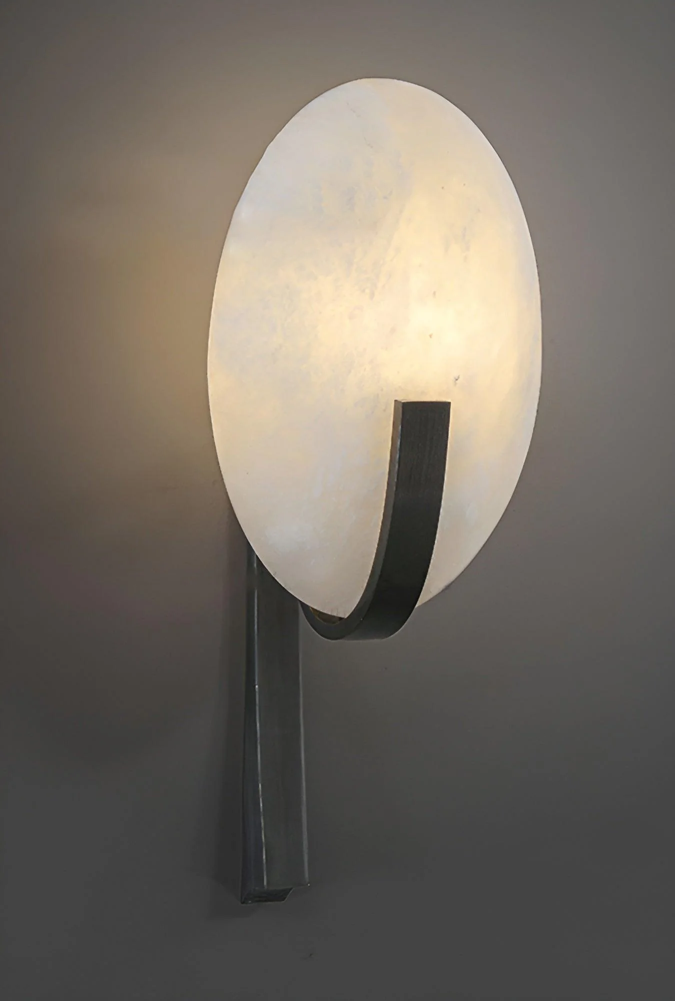 Alice Minimalist Alabaster Wall Light - Image 14