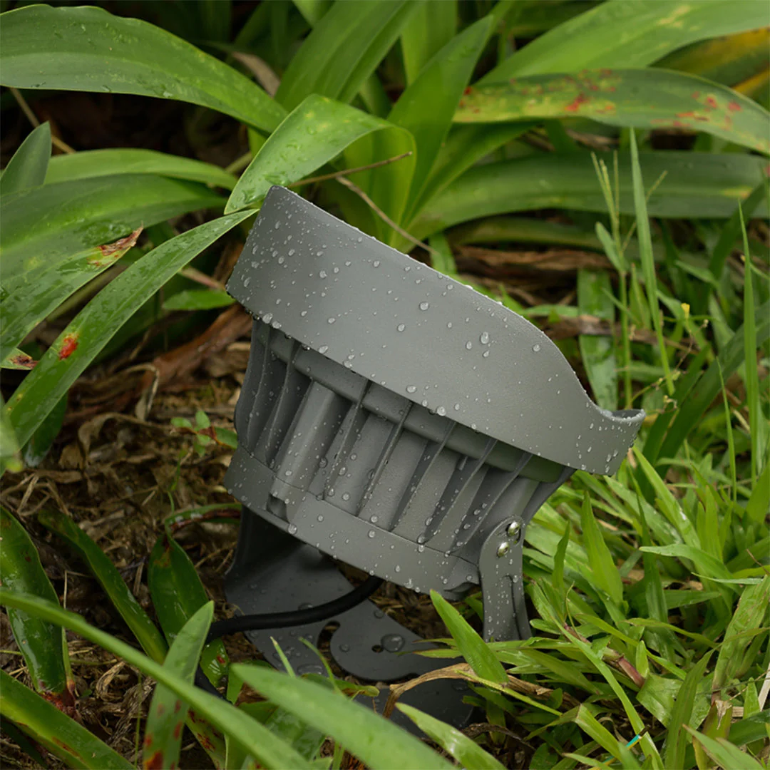 Aliy LED Modern Minimalist Exterior Spotlight - Image 4