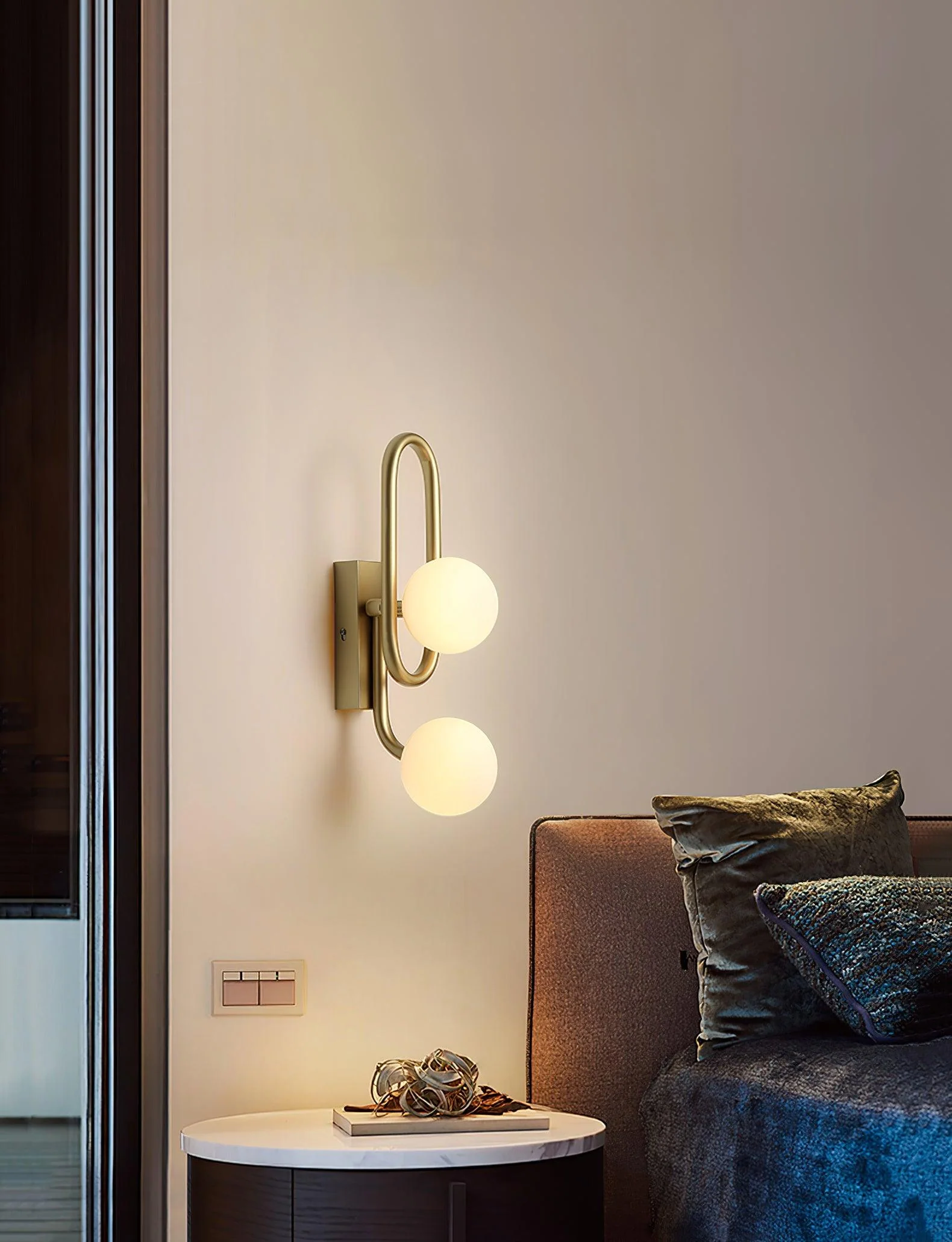 Alphaia Modern Minimalist Glass Wall Lamp - Image 13