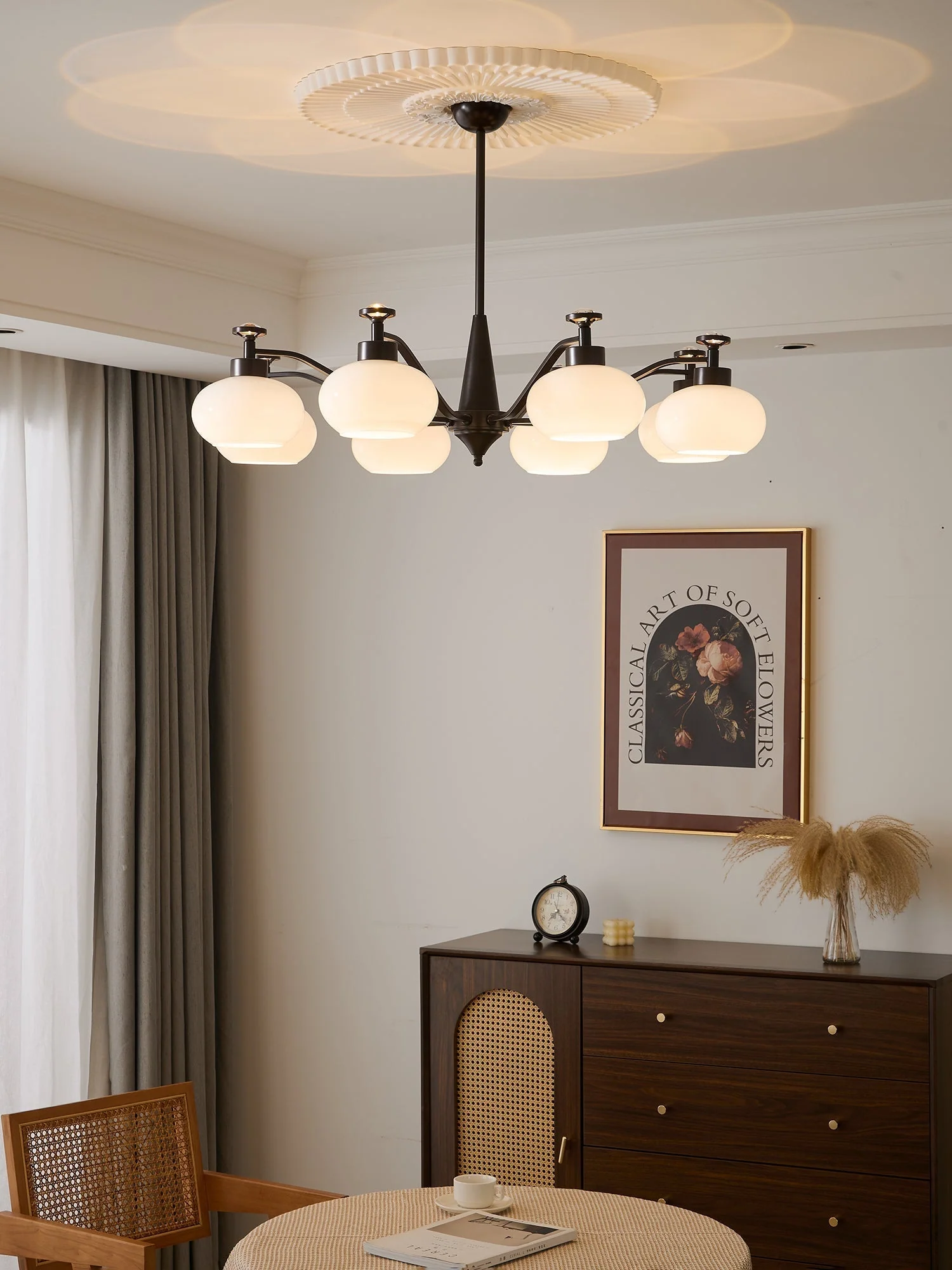 Althaen Elegance Vintage Glass Chandelier - Image 10