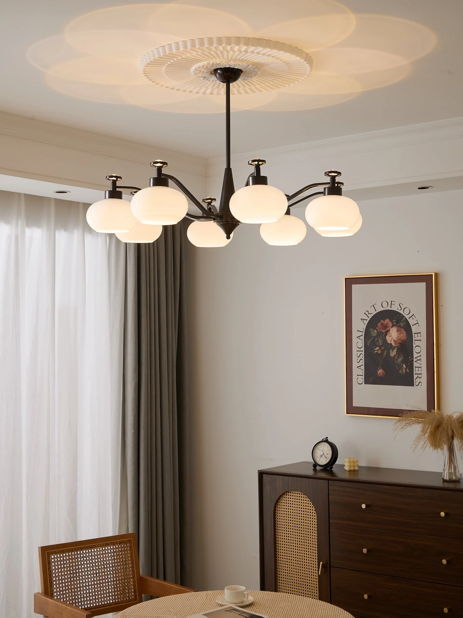 Althaen Elegance Vintage Glass Chandelier - Image 11