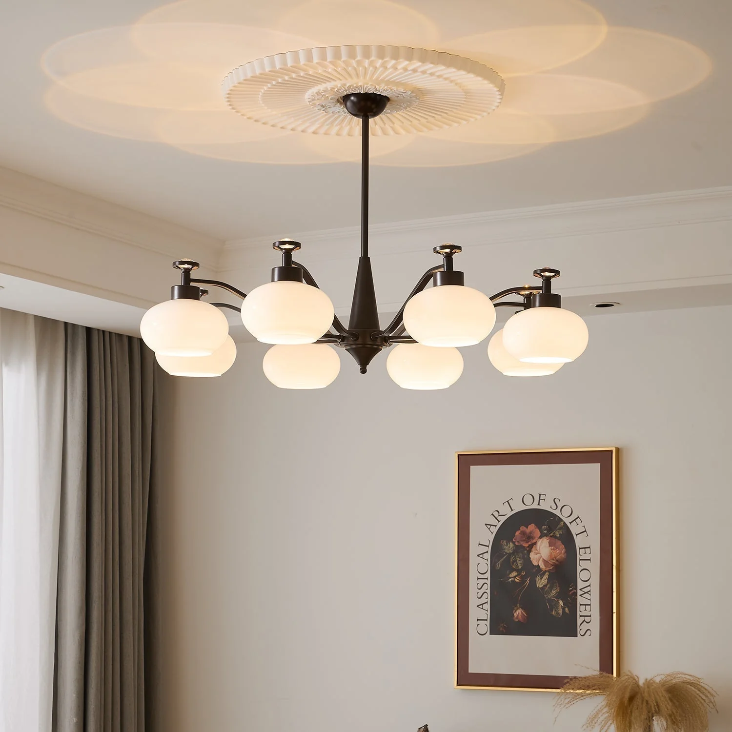 Althaen Elegance Vintage Glass Chandelier - Image 4