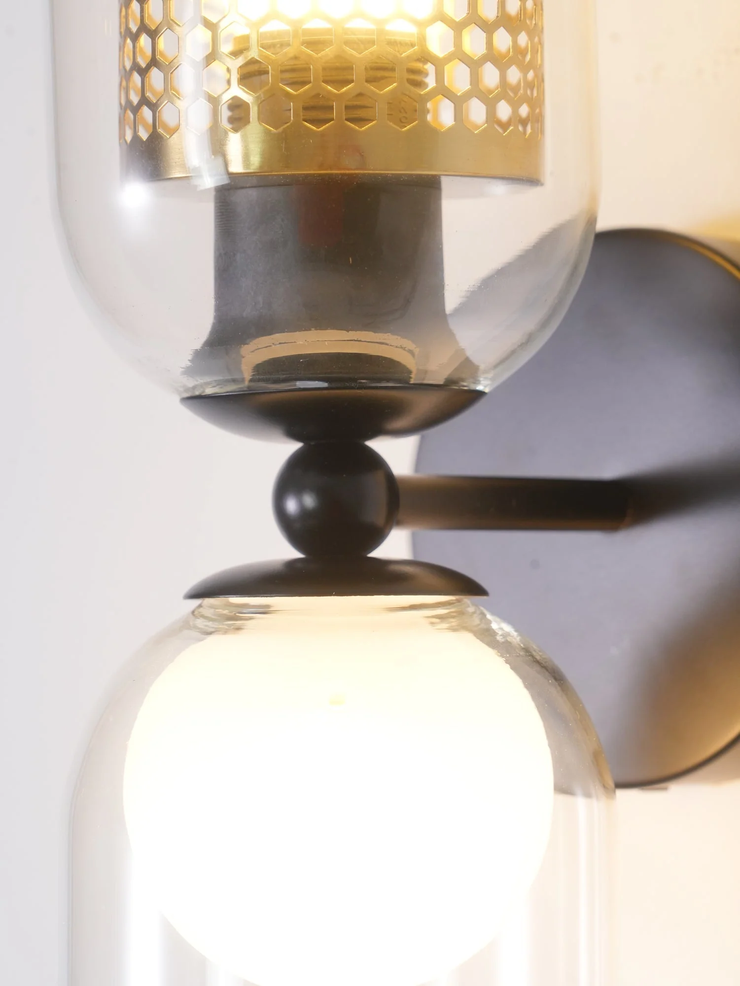 Alvynan Premium Nordic Art Glass Wall Lamp - Image 14