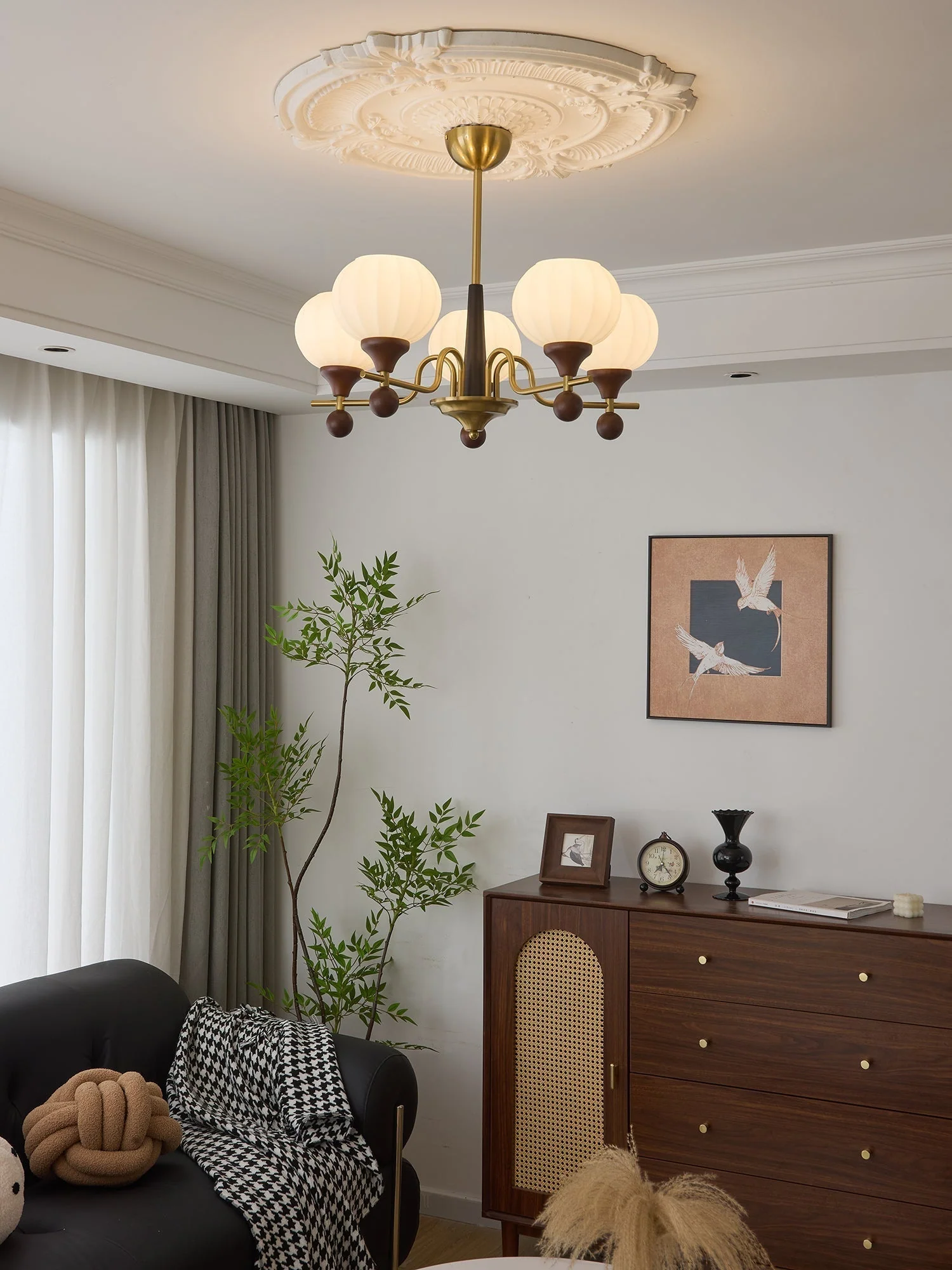 Anorionis Traditional Premium Wood Chandelier - Image 32
