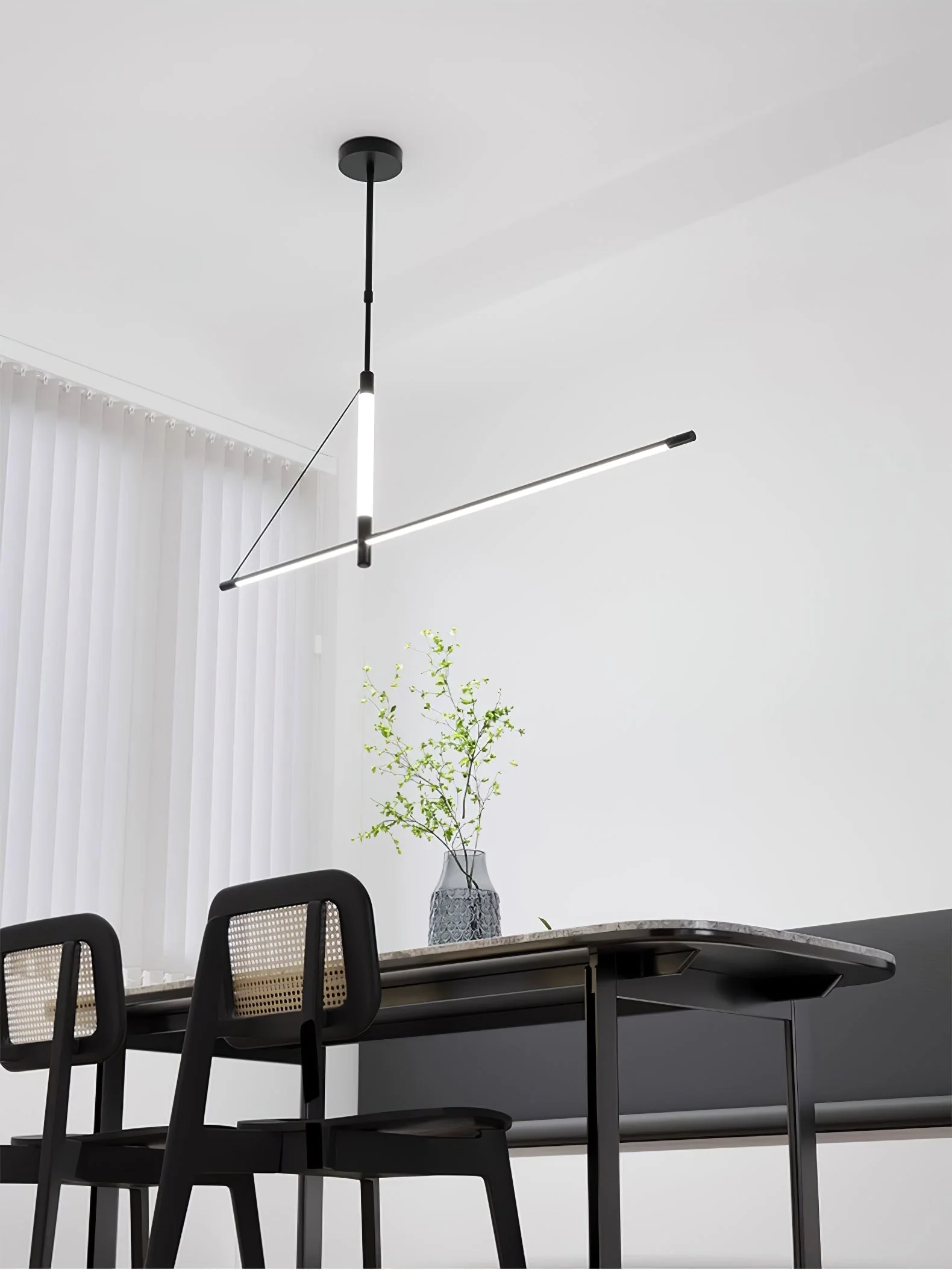 Araeyra Modern Minimalist Linear Axis Pendant Light - Image 4