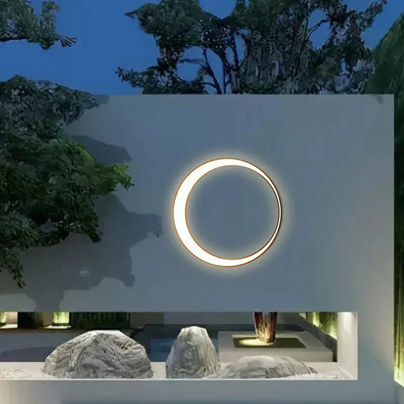 Aria Modern Outdoor Wall Lamp - Image 4