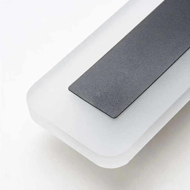 Arisha Minimalist Outdoor Wall Light - Image 10