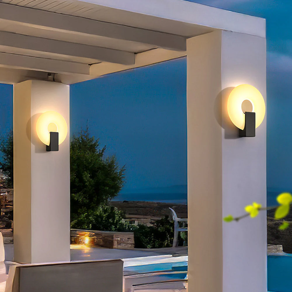 Arisha Modern Outdoor Wall Lamp - Image 2