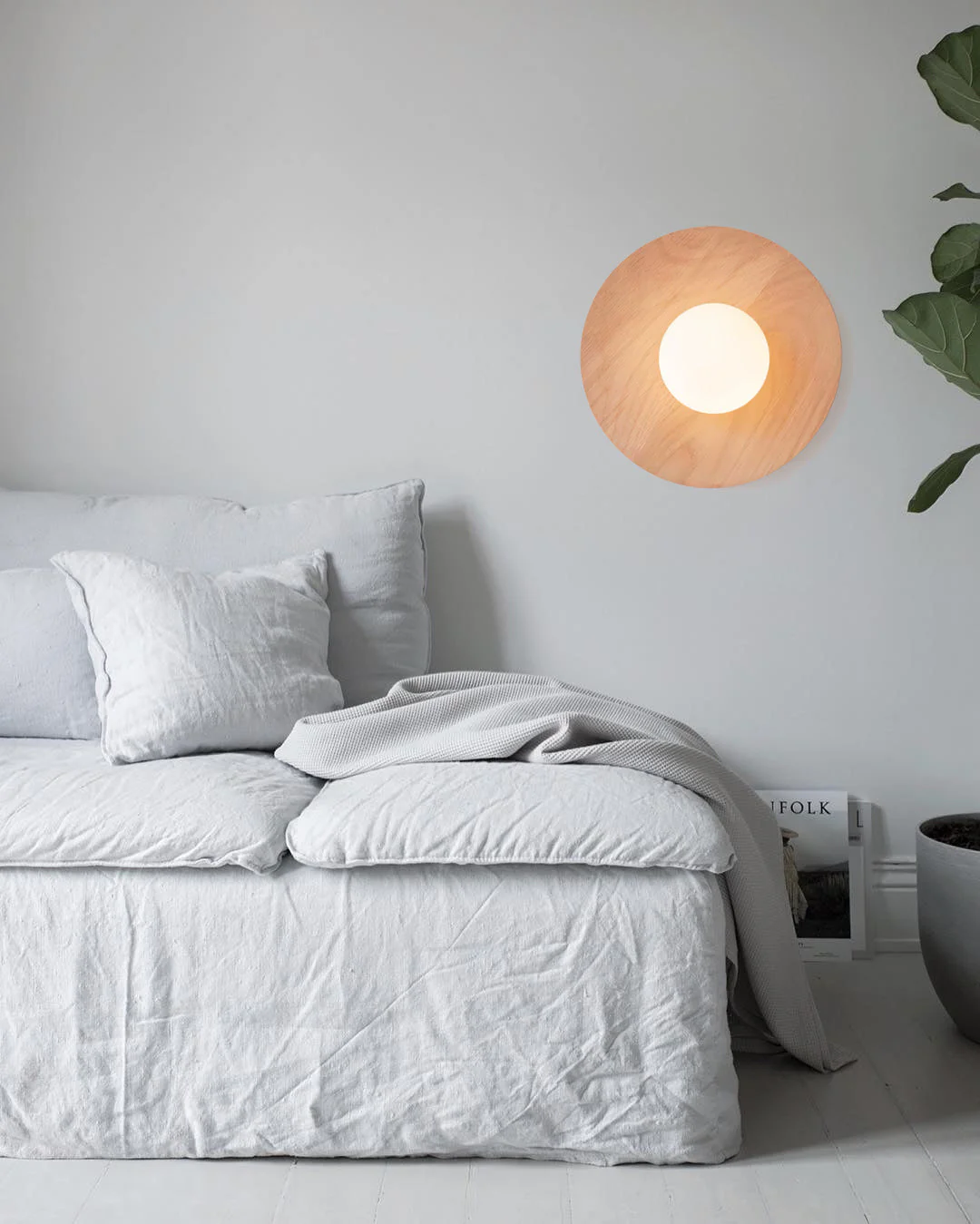 Arlirir Modern Minimalist Wooden Glass Wall Light - Image 2