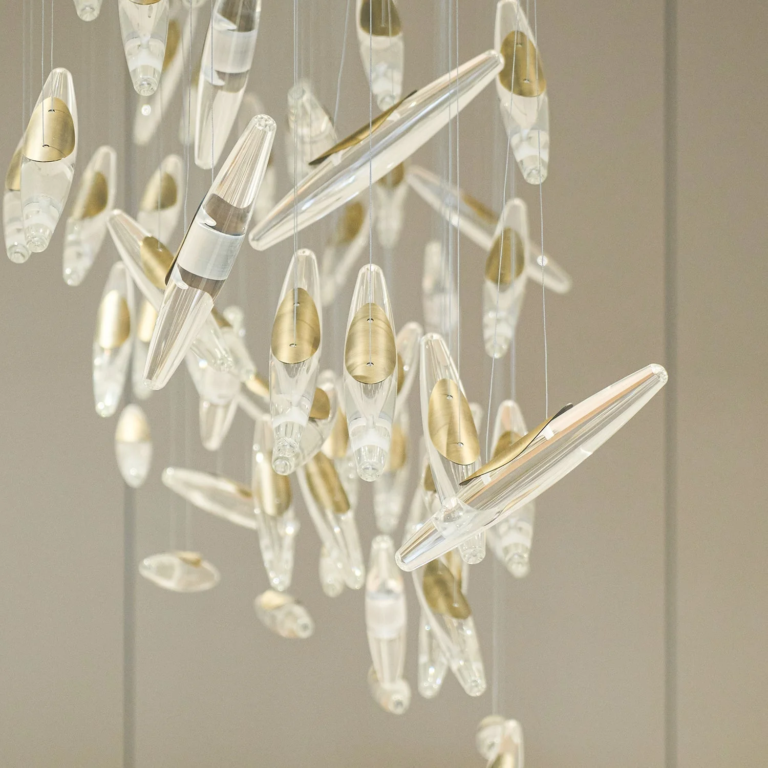 Armira Luxury Moonlight Whispers Glass Chandelier - Image 12