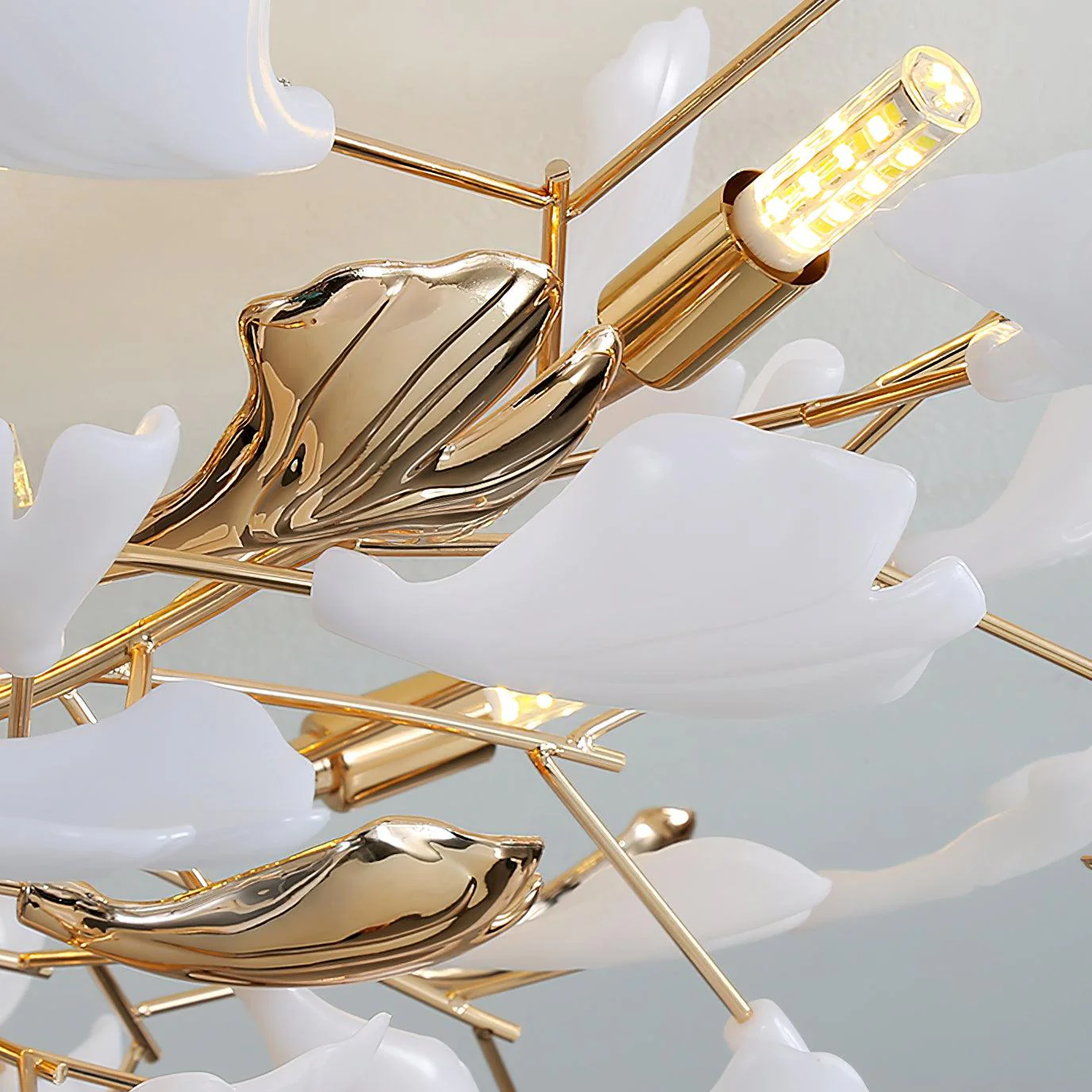 Artheel Premium Nordic Art Gingko Rotating Ceramics Ceiling Lamp - Image 10