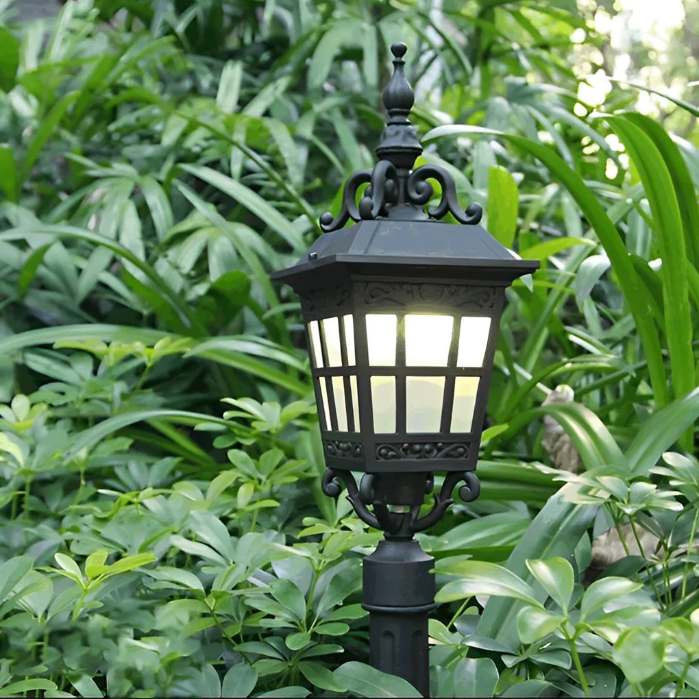 Articula European Style Glass Outdoor Post Lamp - Image 3