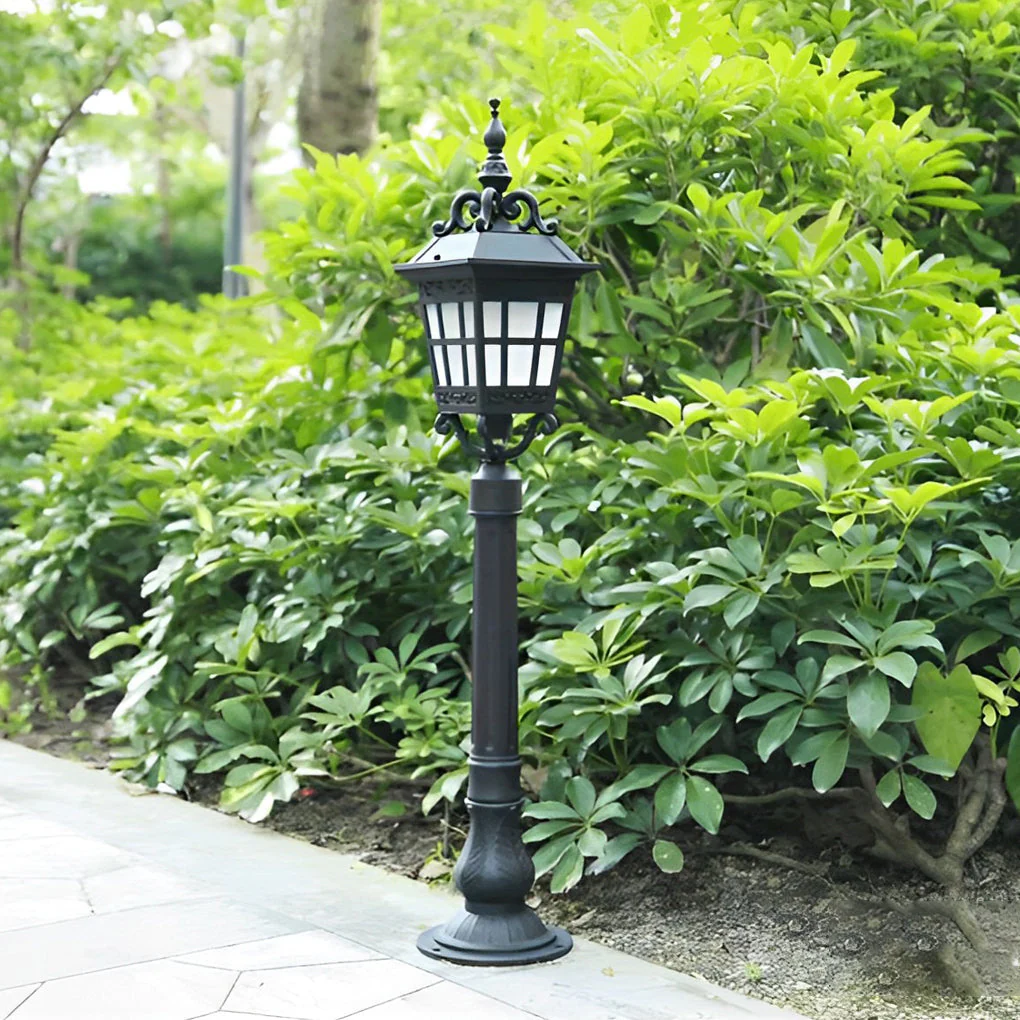 Articula European Style Glass Outdoor Post Lamp - Image 5