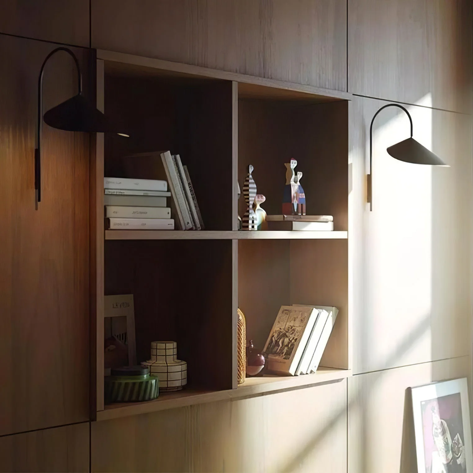 Arum Minimalist Wall Light - Image 11