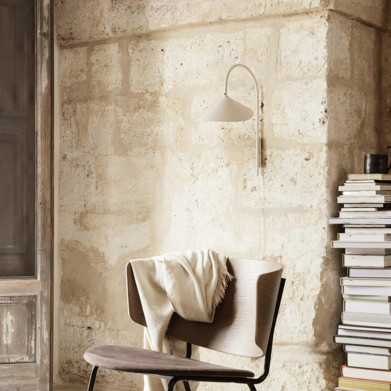 Arum Minimalist Wall Light - Image 12