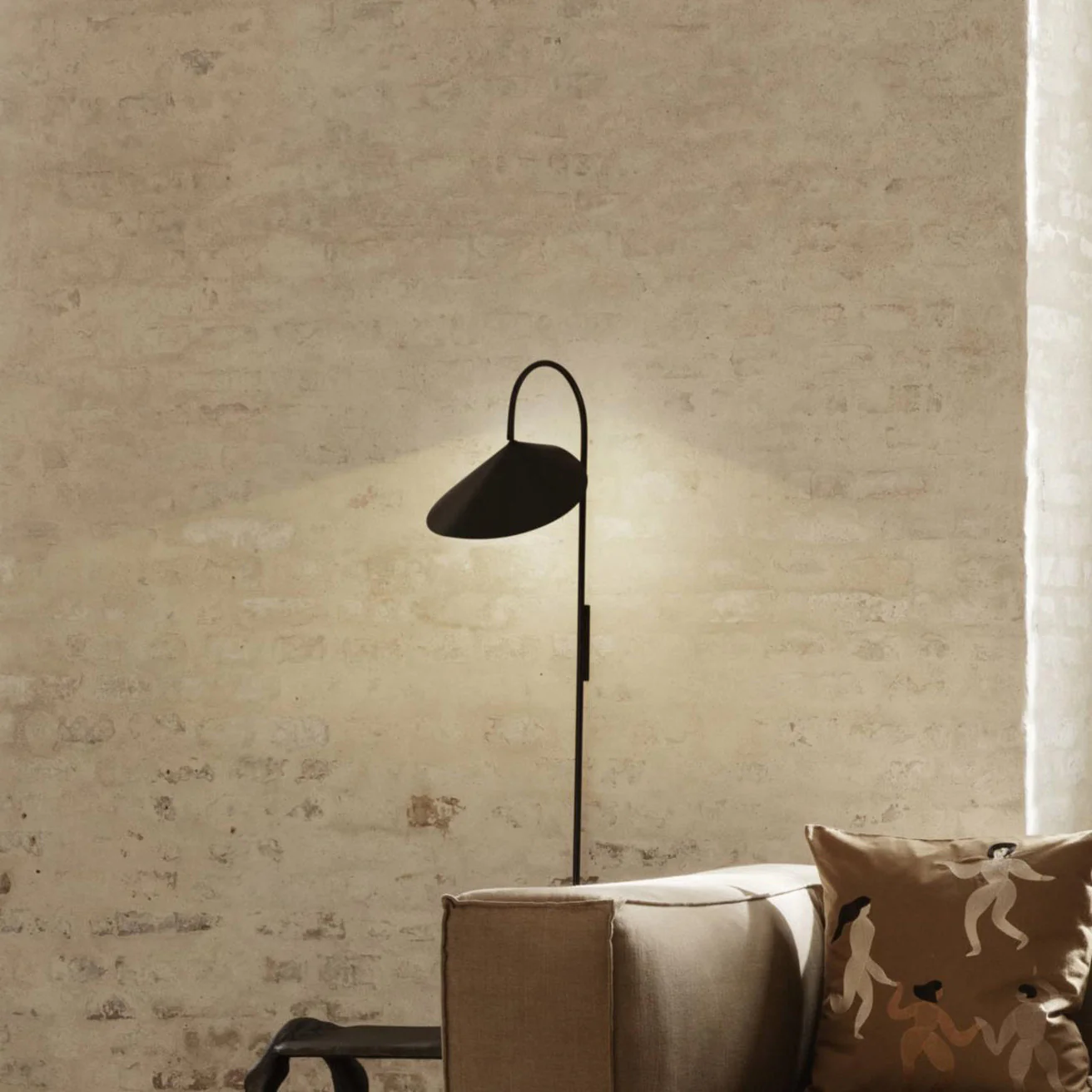Arum Minimalist Wall Light - Image 16