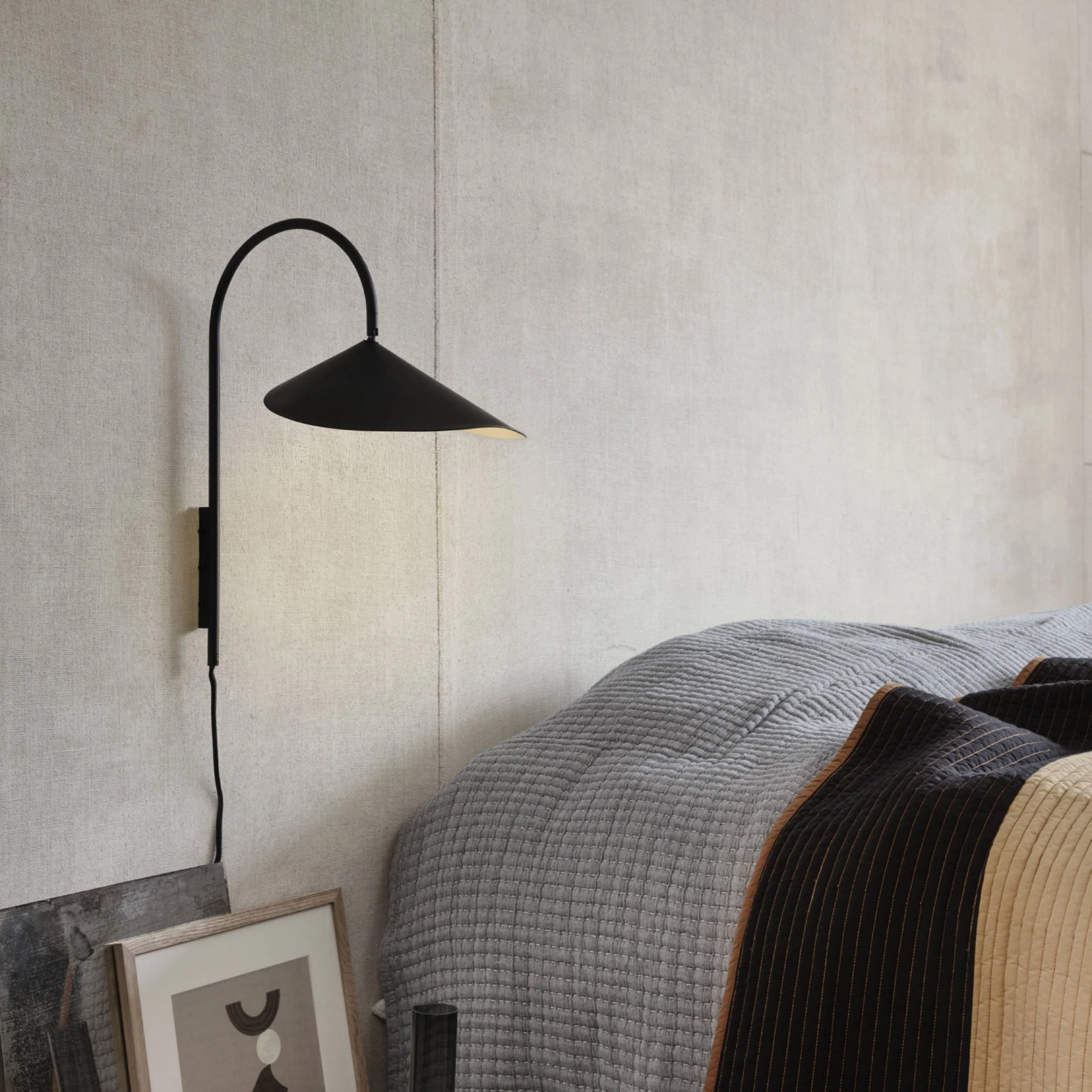 Arum Minimalist Wall Light - Image 2