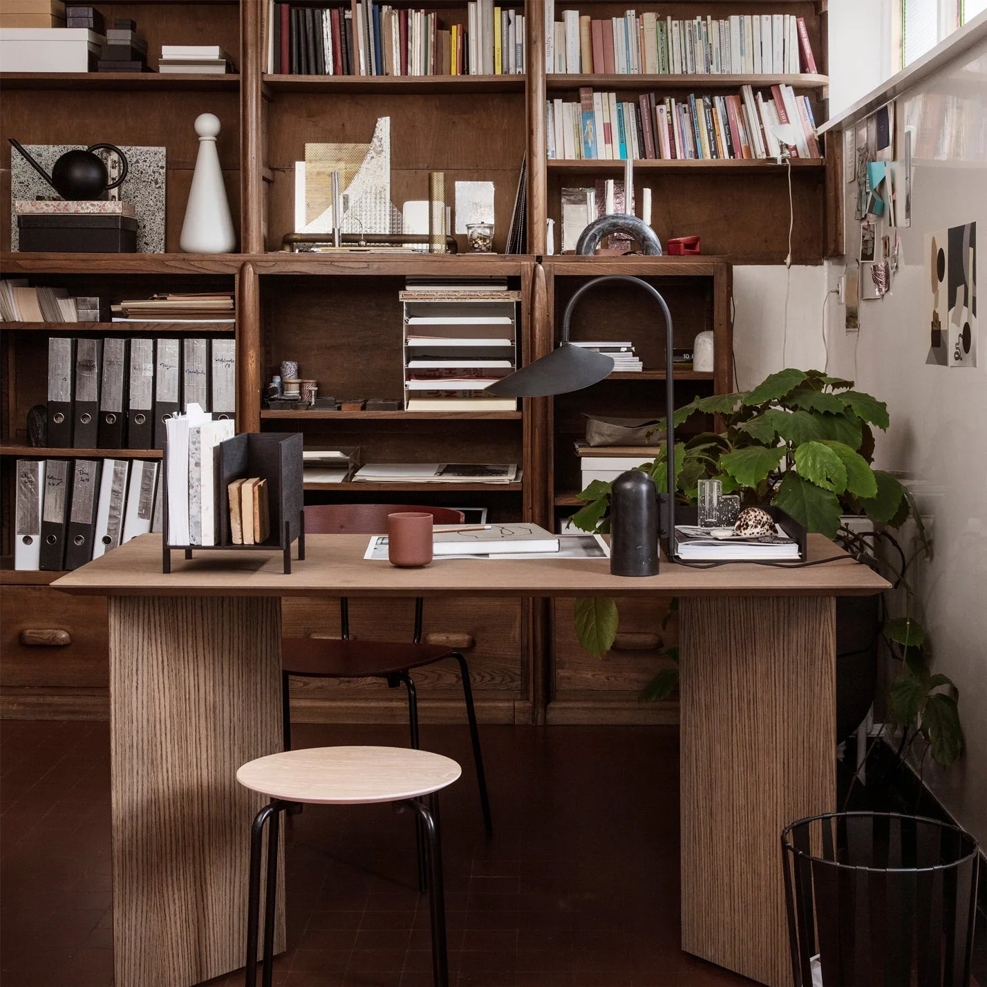 Arum Modern Table Lamp - Image 16