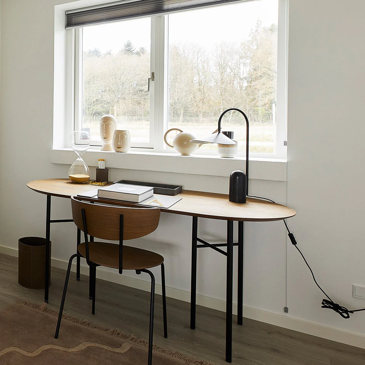 Arum Modern Table Lamp - Image 9