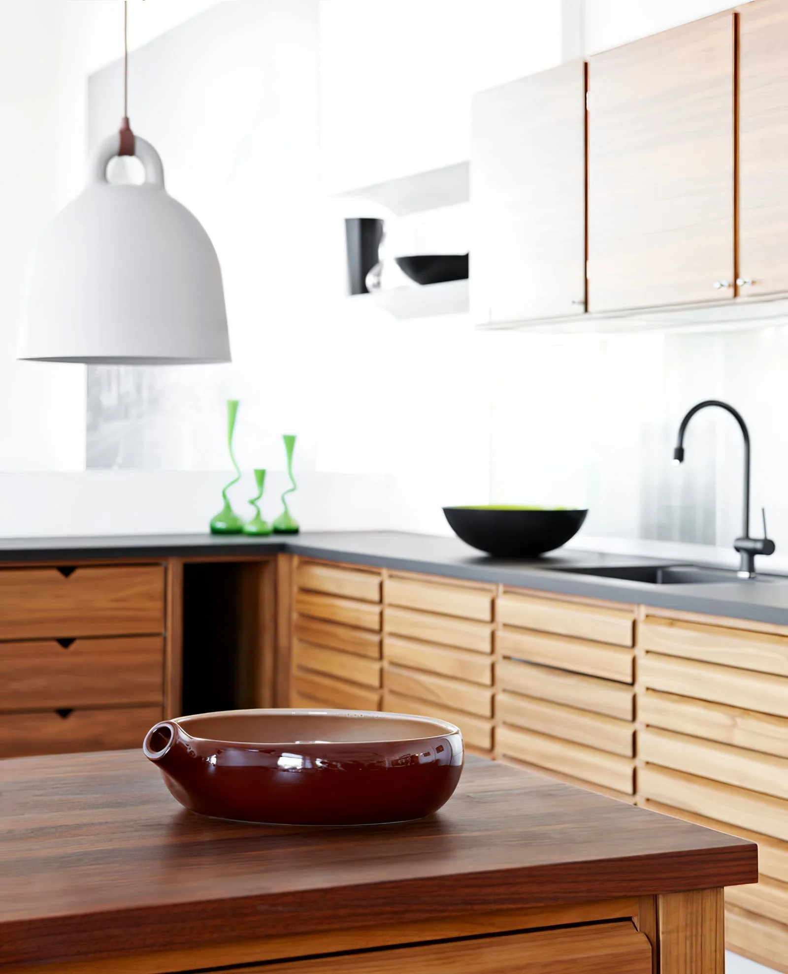 Astria Resin Minimalistic Pendant Lamp - Image 11