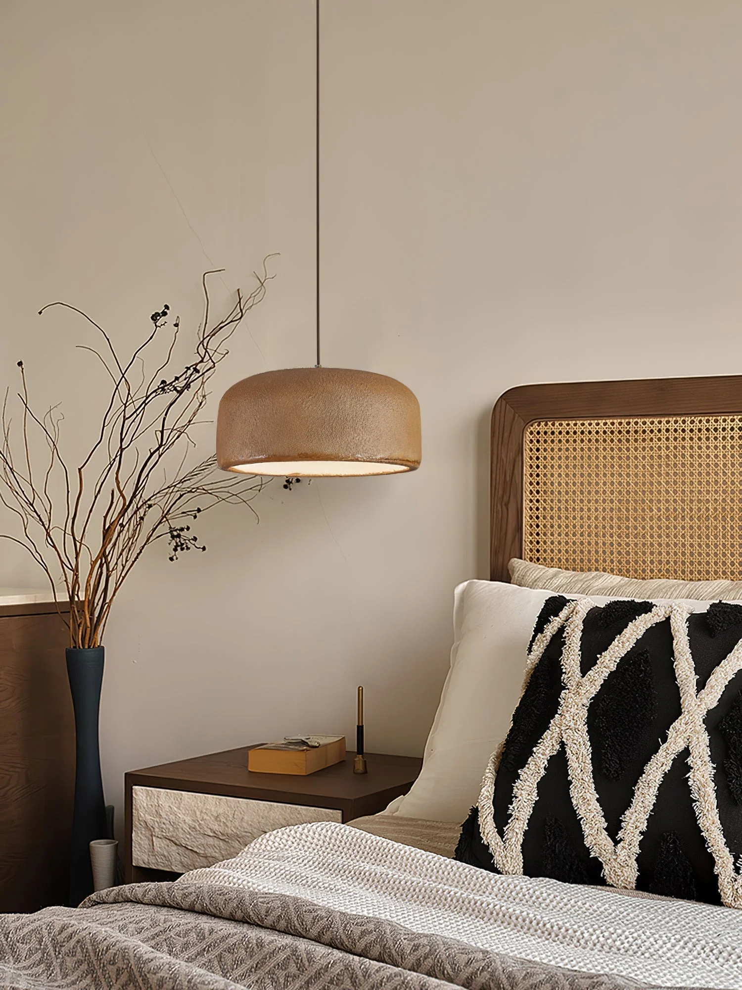 Auralis Resin Scandinavian Pendant Lamp - Image 38