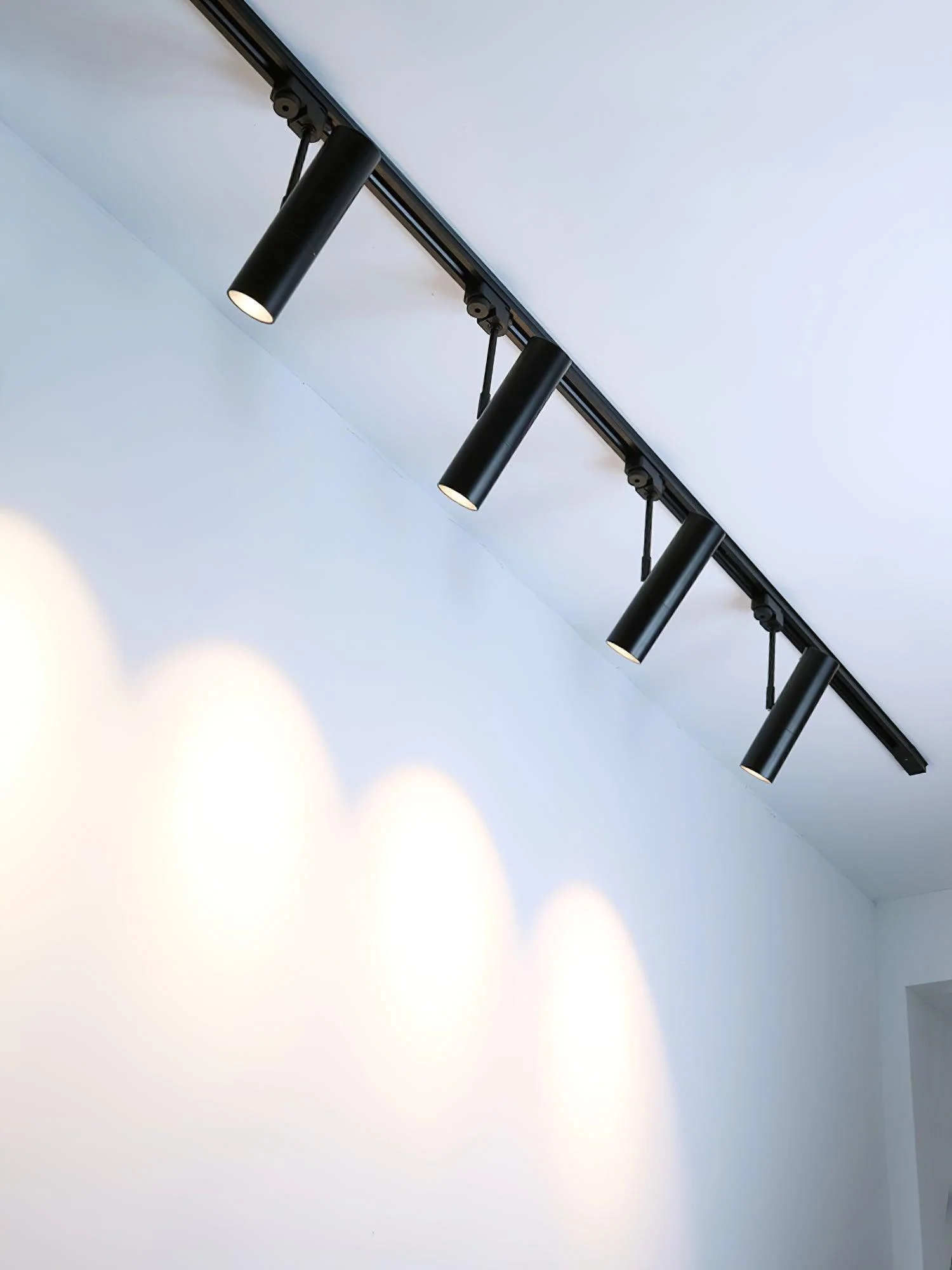 Aurmaren Modern Minimalist Ceiling Light - Image 2