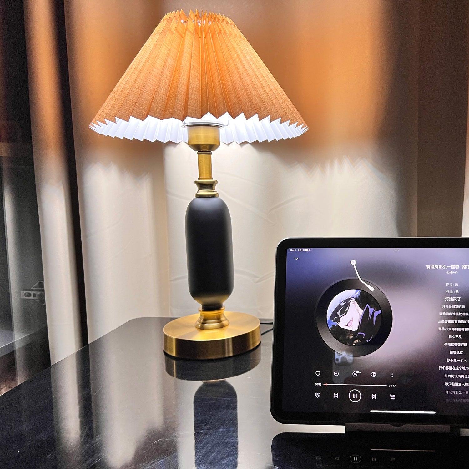Aurmarila Fabric Table Lamp - Image 38