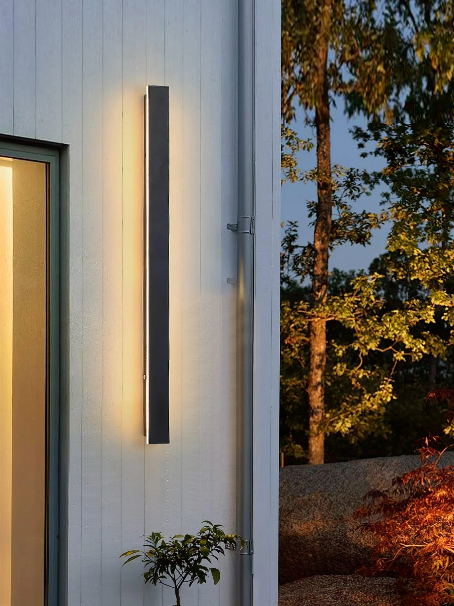 Aurvelyra Long Strip Solar Outdoor Sconce - Image 12