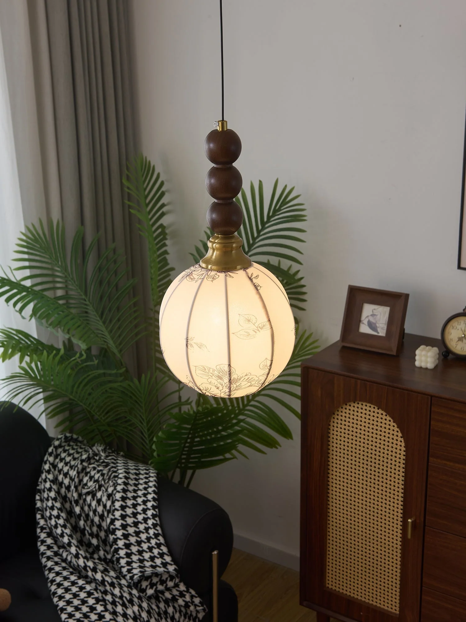 Avshaara Traditional Elegance Vintage Fabric Wood Pendant Light - Image 15