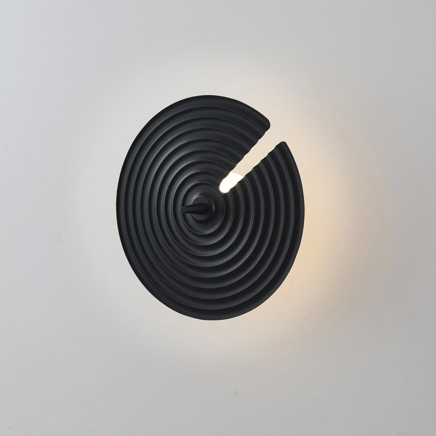Avvarir Classic Nordic Art Wall Lamp - Image 2