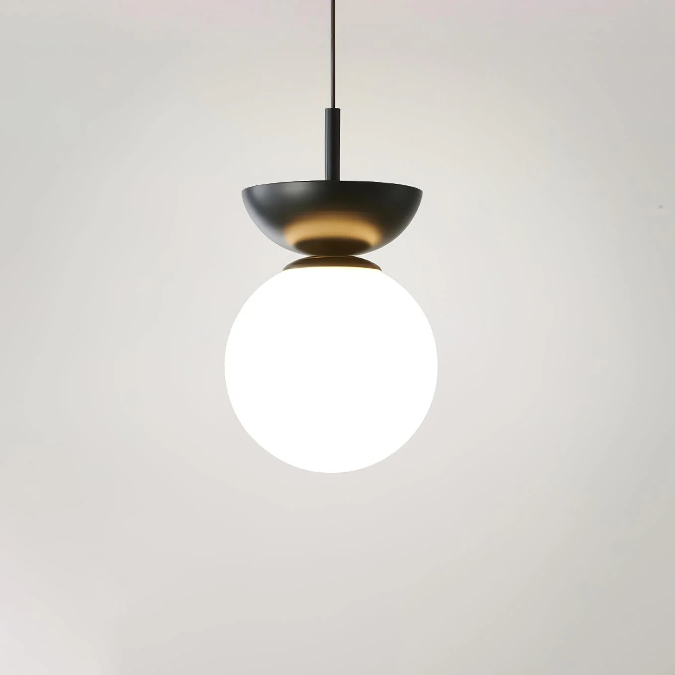 Avvenora Premium Nordic Art Glass Pendant Lamp - Image 5