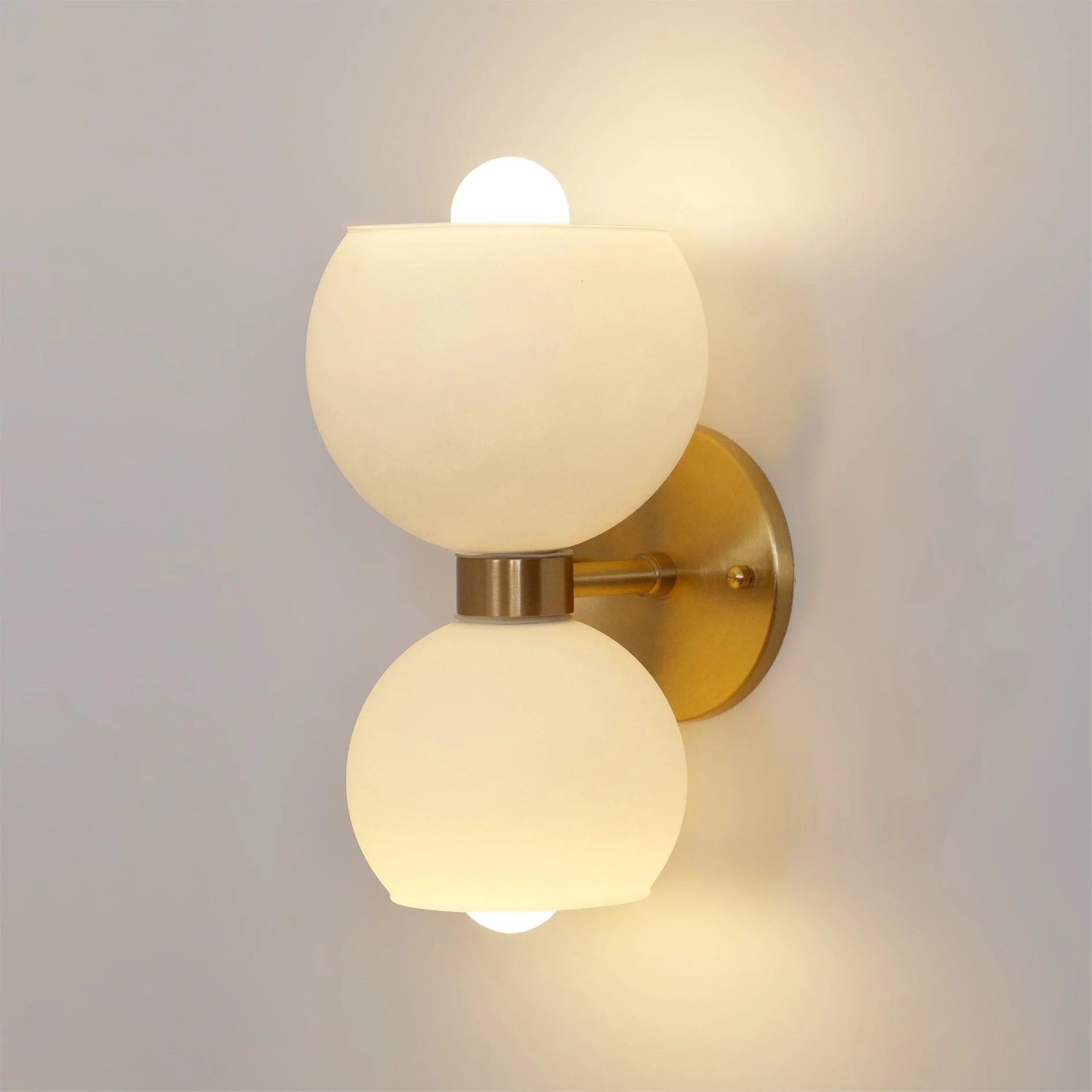 Avynion Modern Nordic Art Glass Wall Lamp - Image 24
