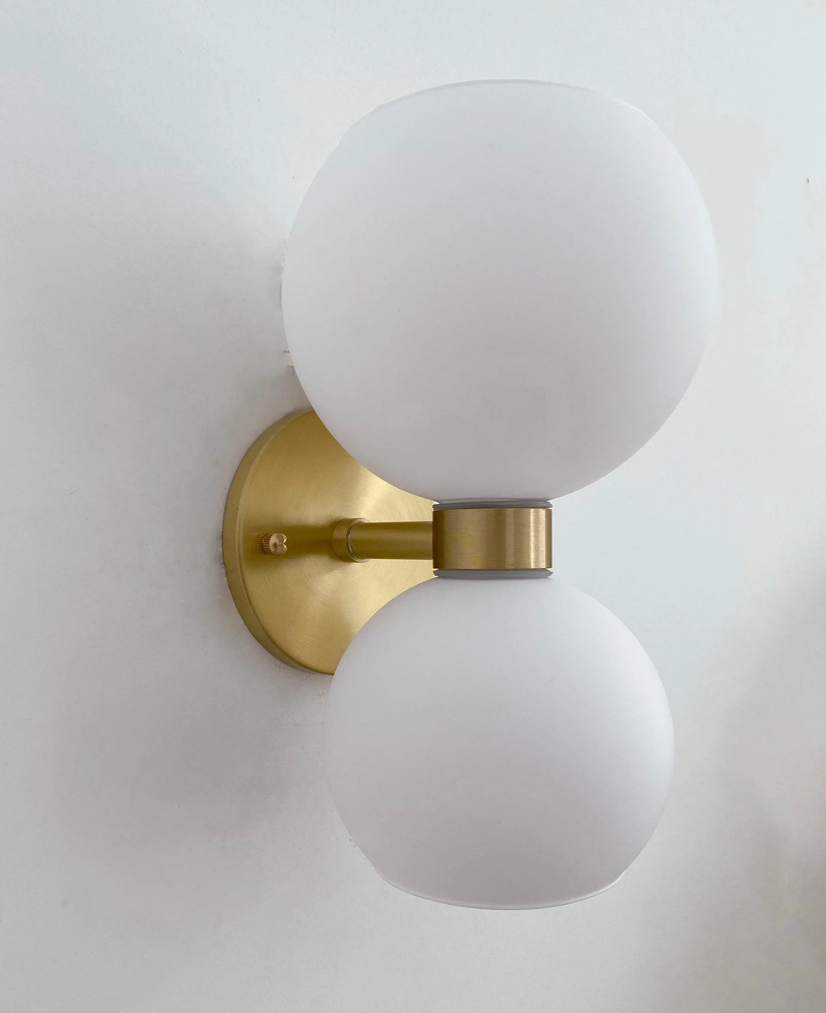 Avynion Modern Nordic Art Glass Wall Lamp - Image 47
