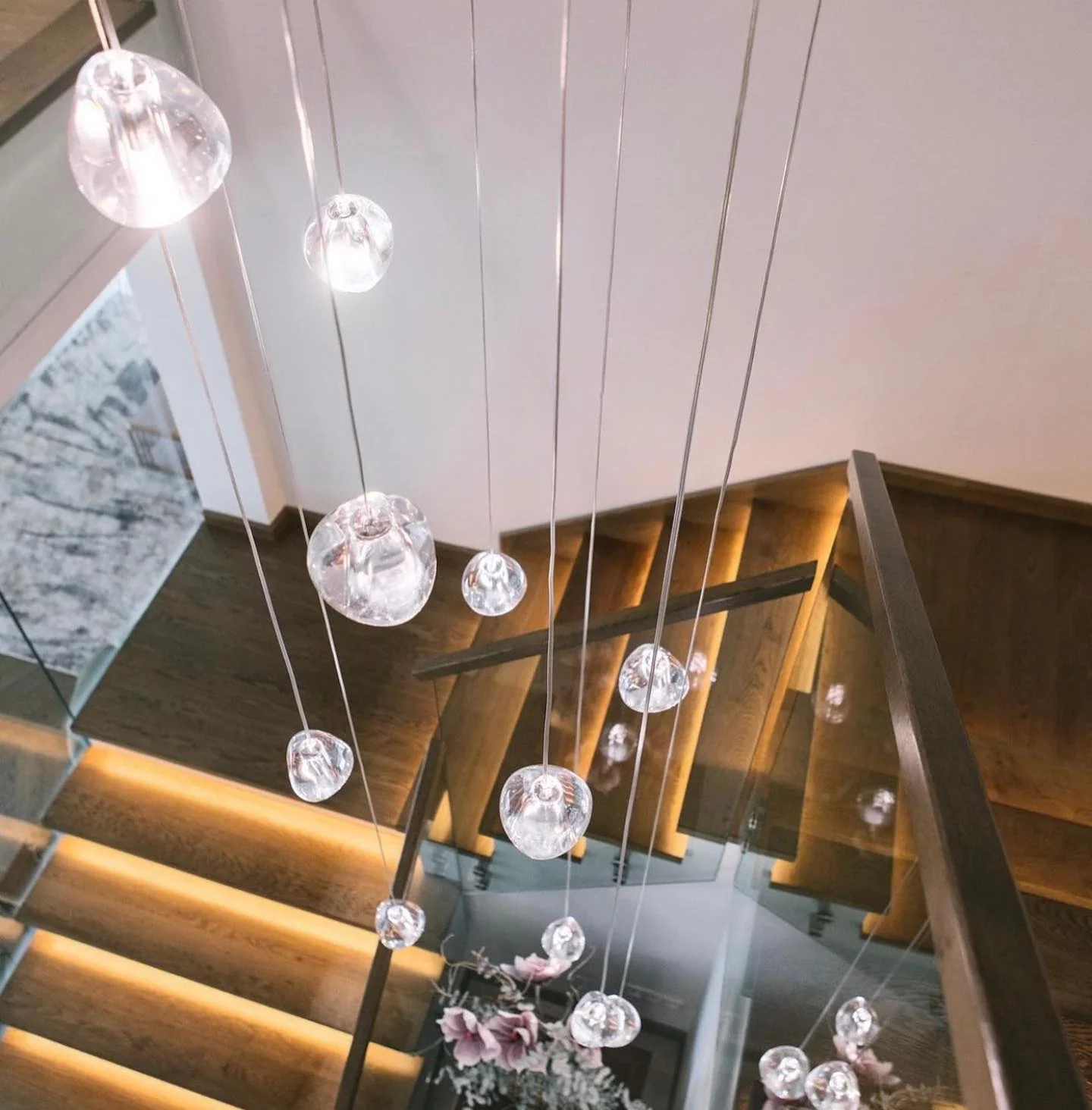 Avynor Postmodern Luxury Cherry Crystal Pendant Lamp - Image 28