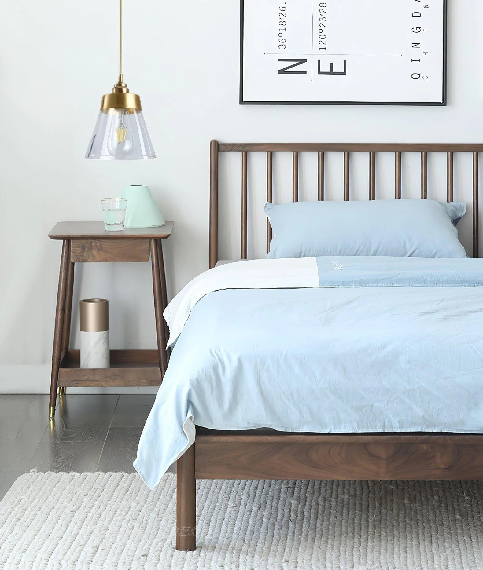 Baskin Minimalist Brass Pendant Light - Image 16