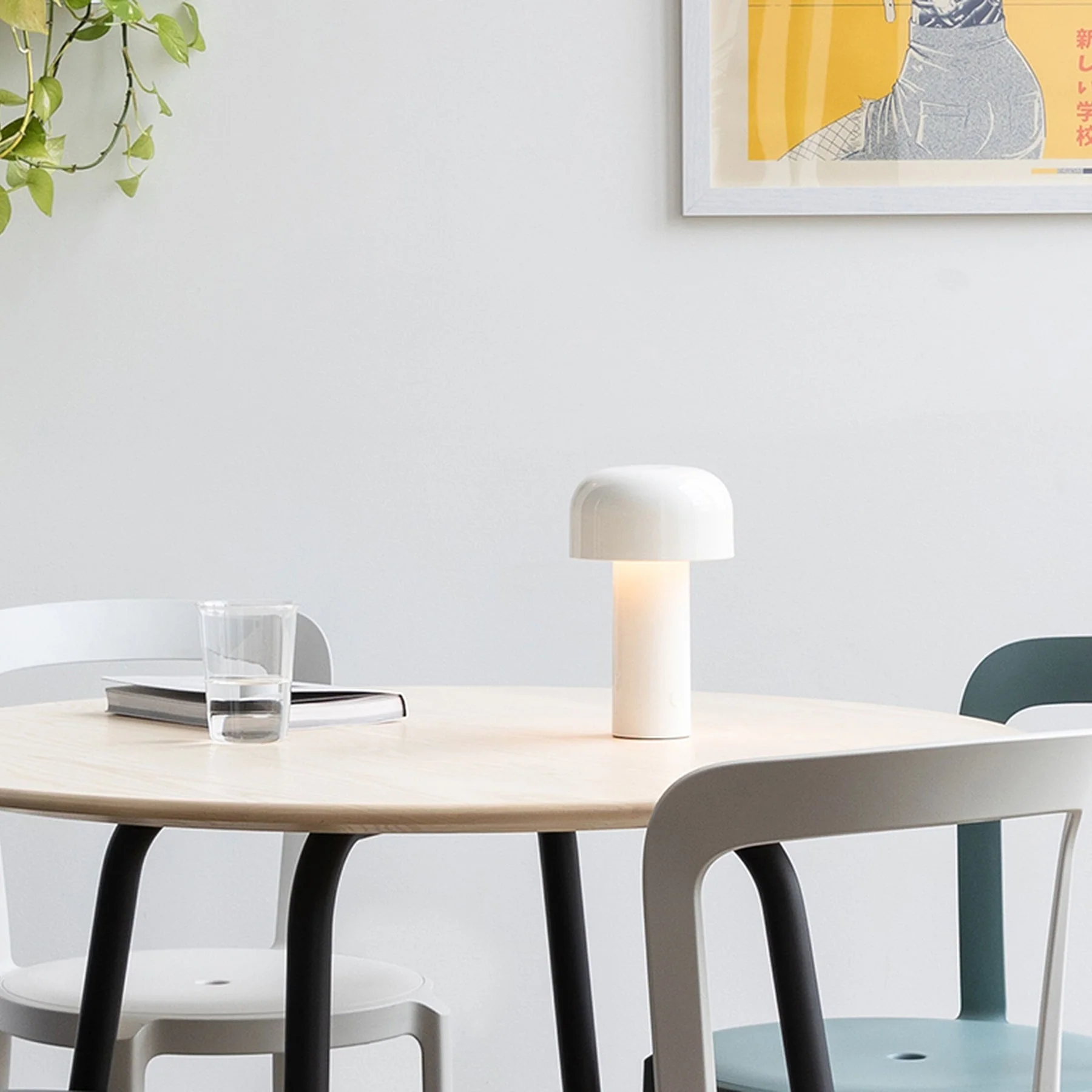 Bellhop Modern Table Lamp - Image 18