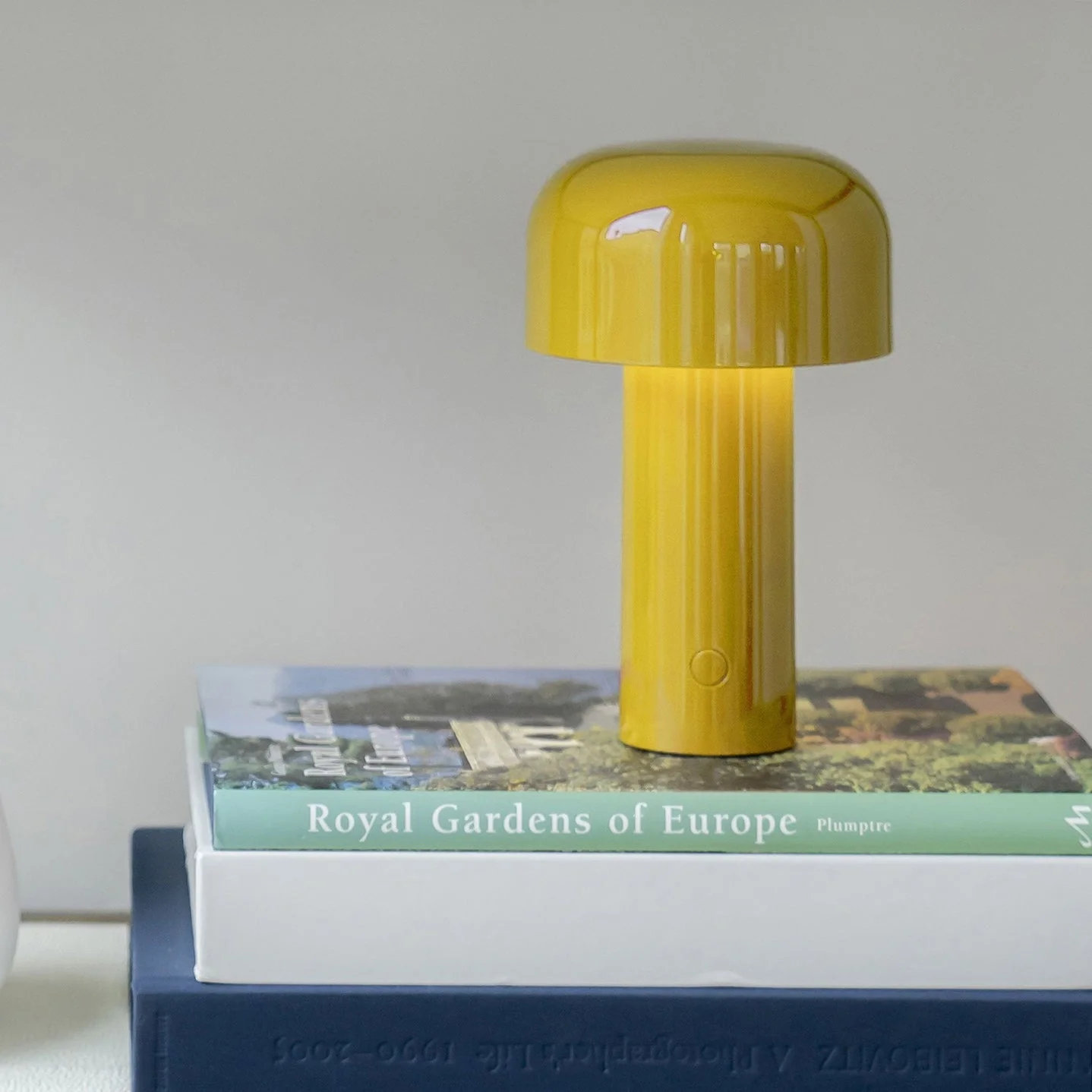 Bellhop Modern Table Lamp - Image 4
