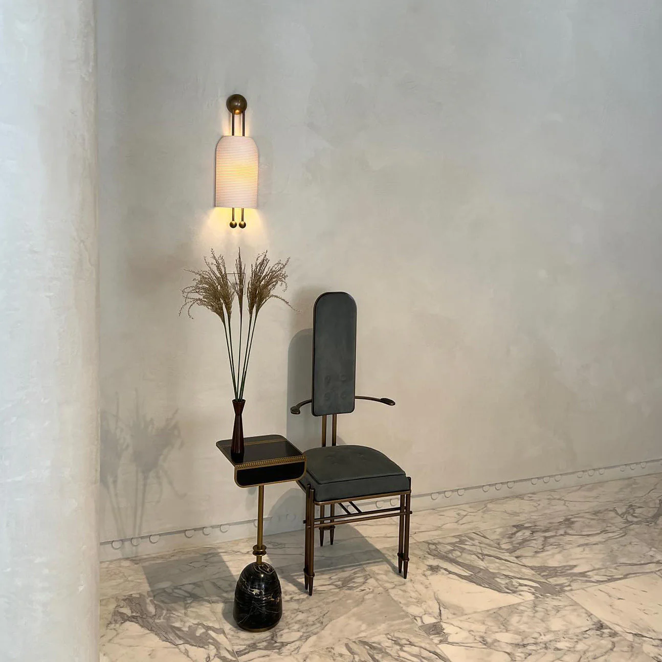 Bertha Modern Glass Wall Light - Image 3