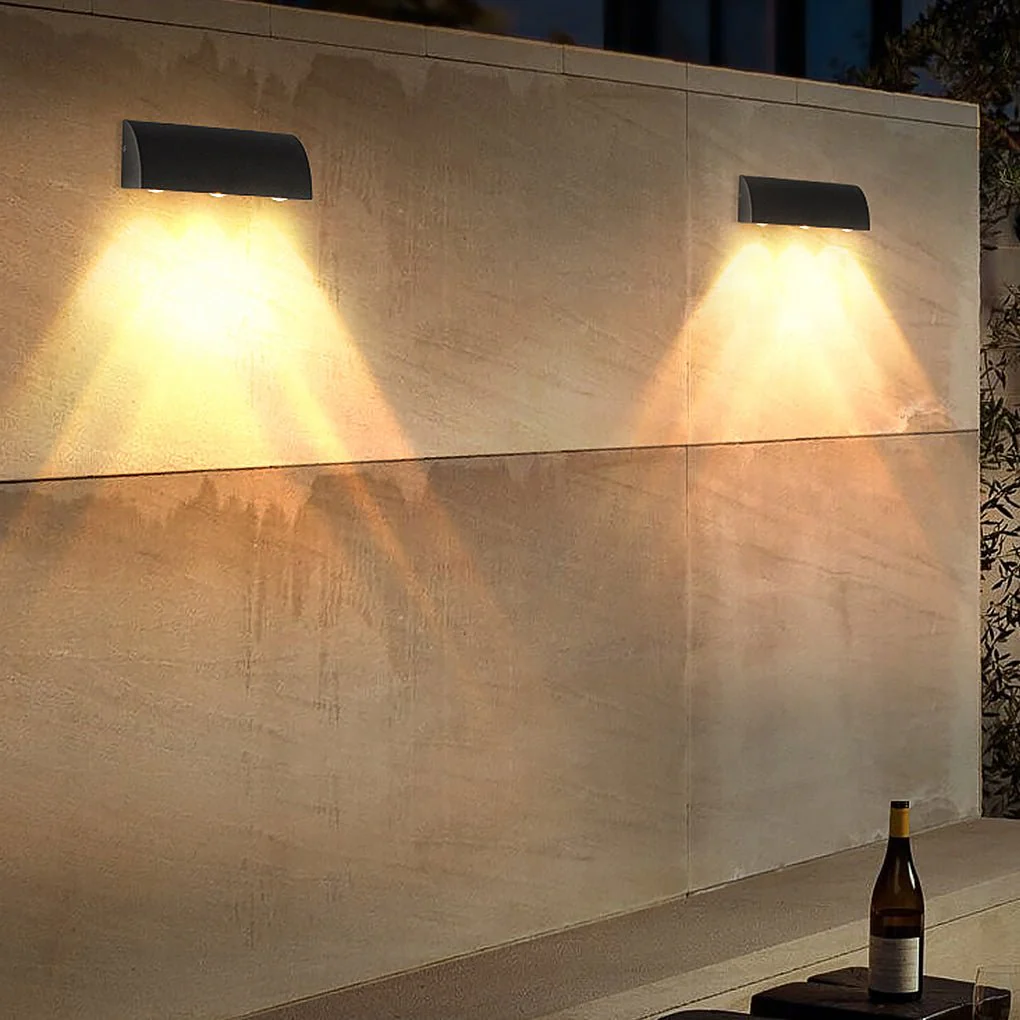 Blueber Minimalist Courtyard LED Outdoor Wall Light - Image 6