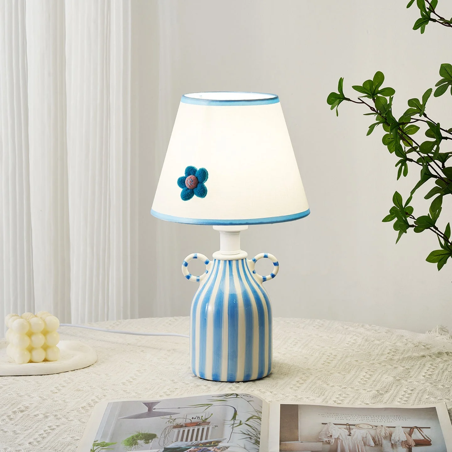 Blumelo Modern Ceramic Table Lamp - Image 7