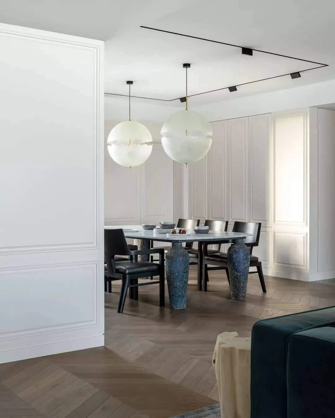 Bravura Futuristic Pendant Lamp - Image 37