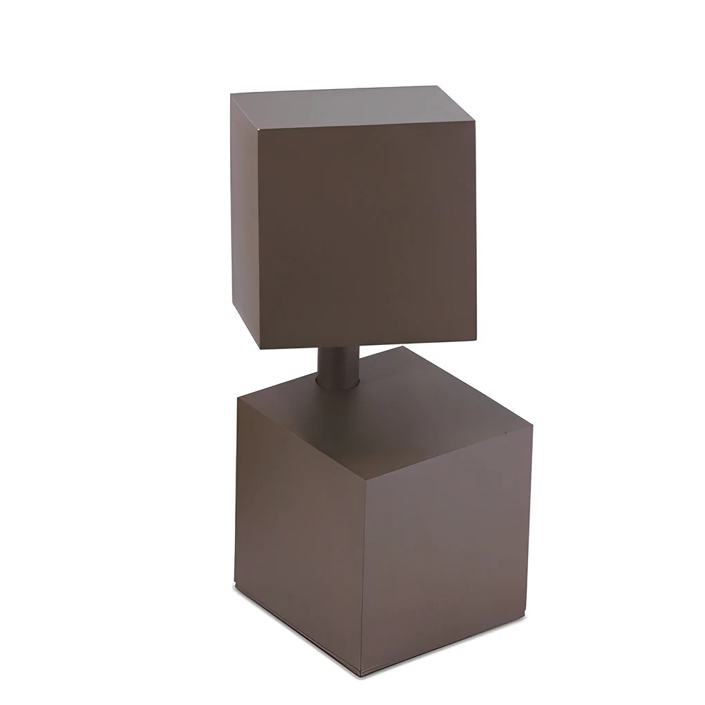 Brooker Modern Geometric Solar Outdoor Lawn Light - Image 4